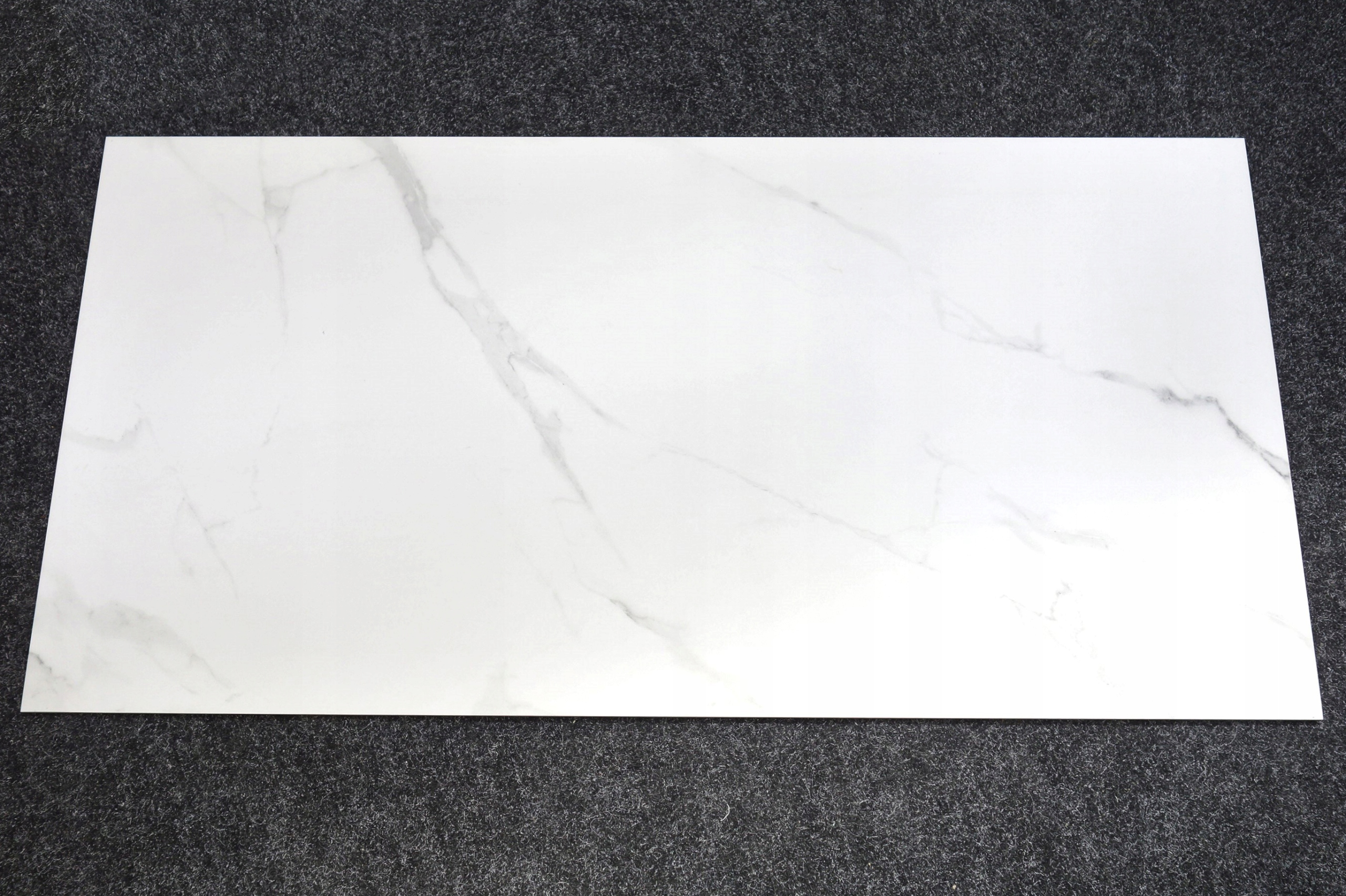 GRES MARMUROPODOBNY PŁYTKI BIAŁE WHITE 60X120cm MATOWE CALACATTA CARRARA Szerokość produktu 60 cm