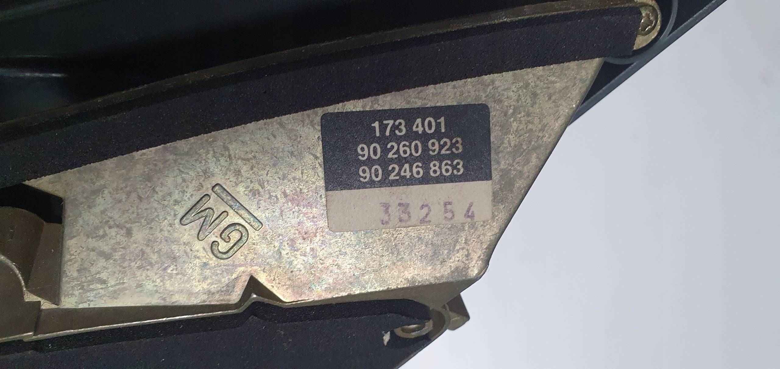 оригинал зеркало левое opel 173401 90260923 90246863 GM