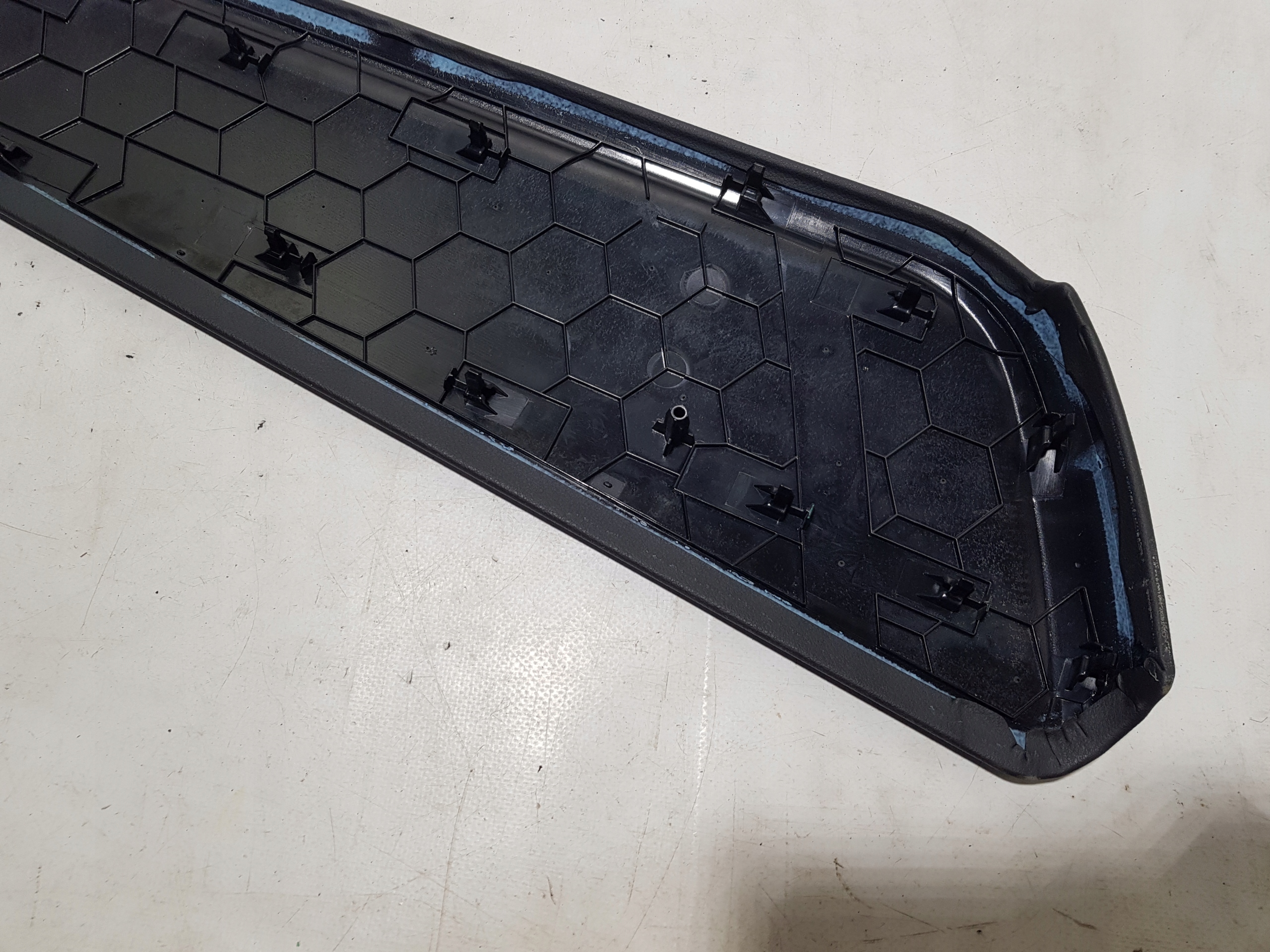 cap moulding cover TUNELU right AUDI A8 D4 4H 4H2863304