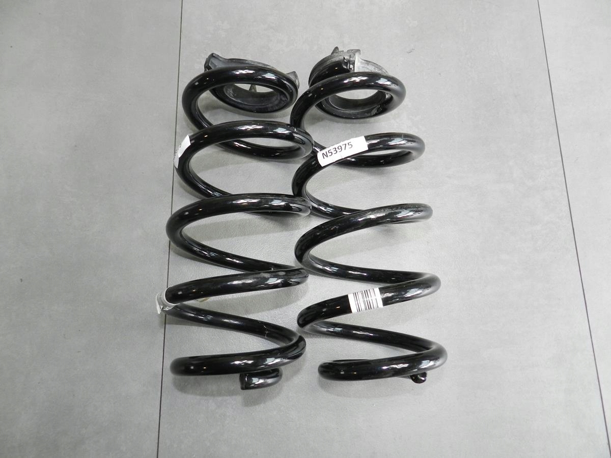 BMW 2 GT F46 218i spring rear part