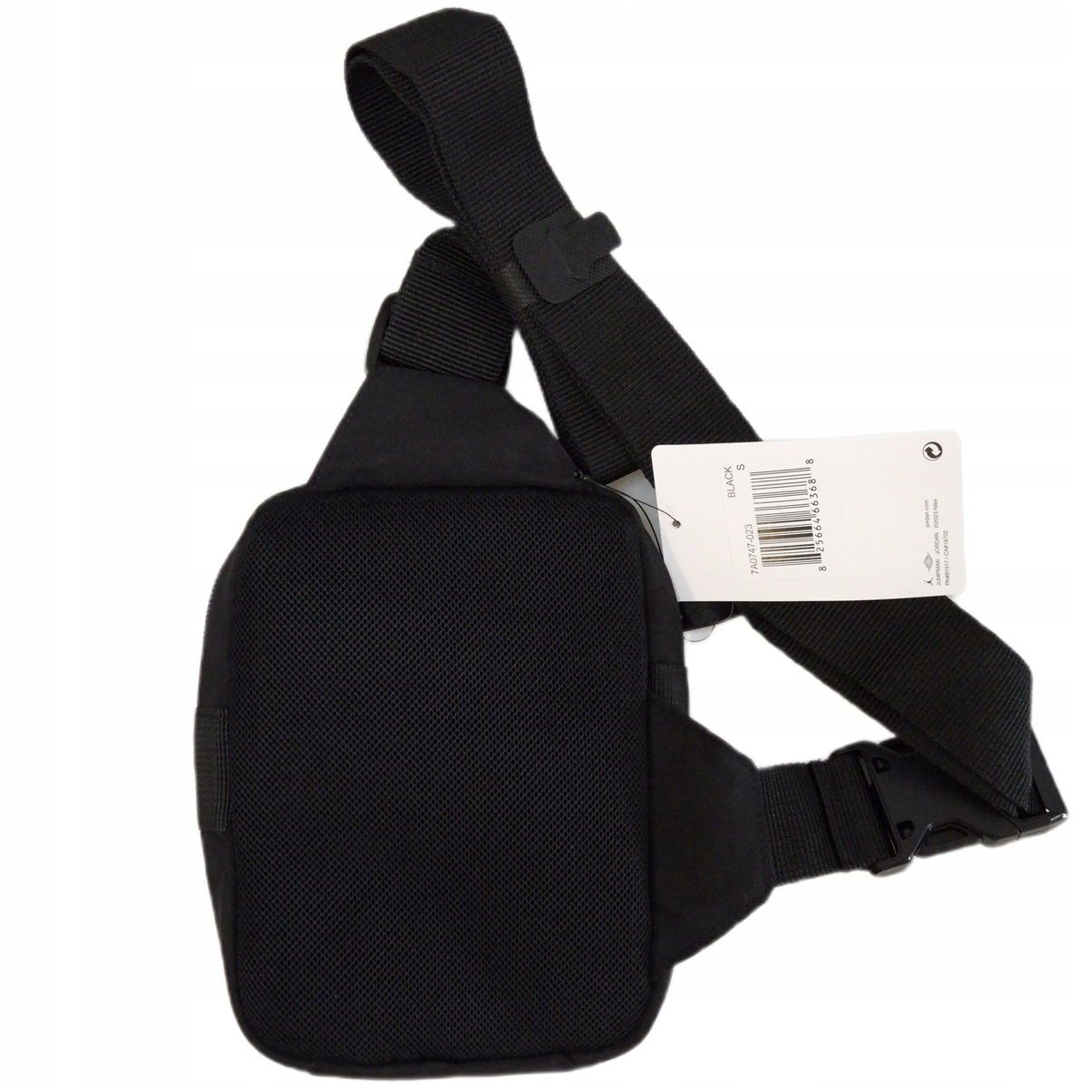 OZDOBA LOGO JORDAN CZARNE 400X400MM Głębokość produktu 4 cm