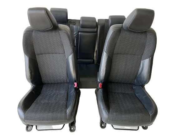 AURIS II УНІВЕРСАЛ КРІСЛА ДИВАН ПОВНИЙ НАБІР ШКІРА