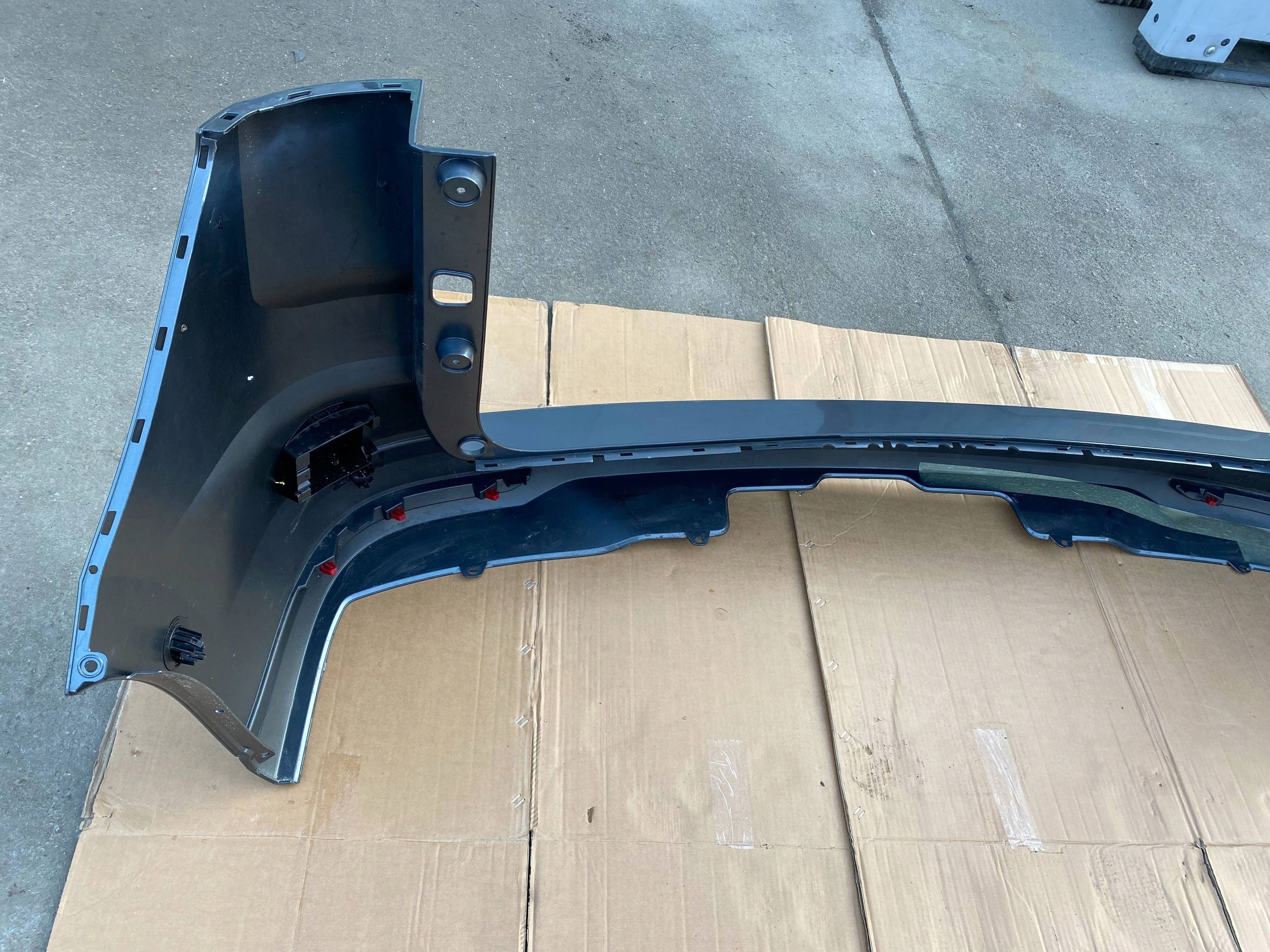 VW T7 MULTIVAN complete bumper rear part rear PDC RADAR grey 7T0807421M