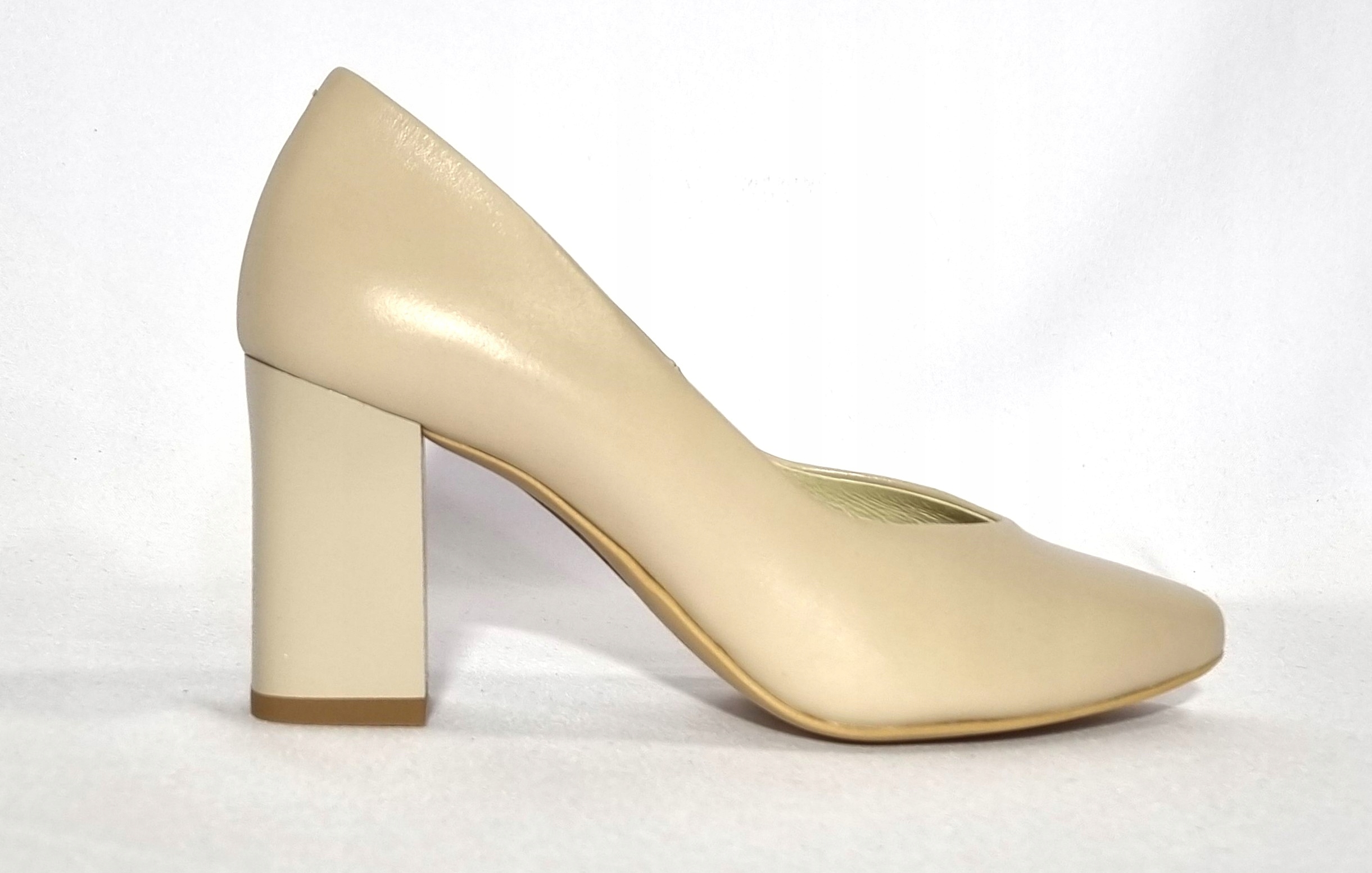 Pohodlné lodičky Clasicco 1911 béžové, velikost 37