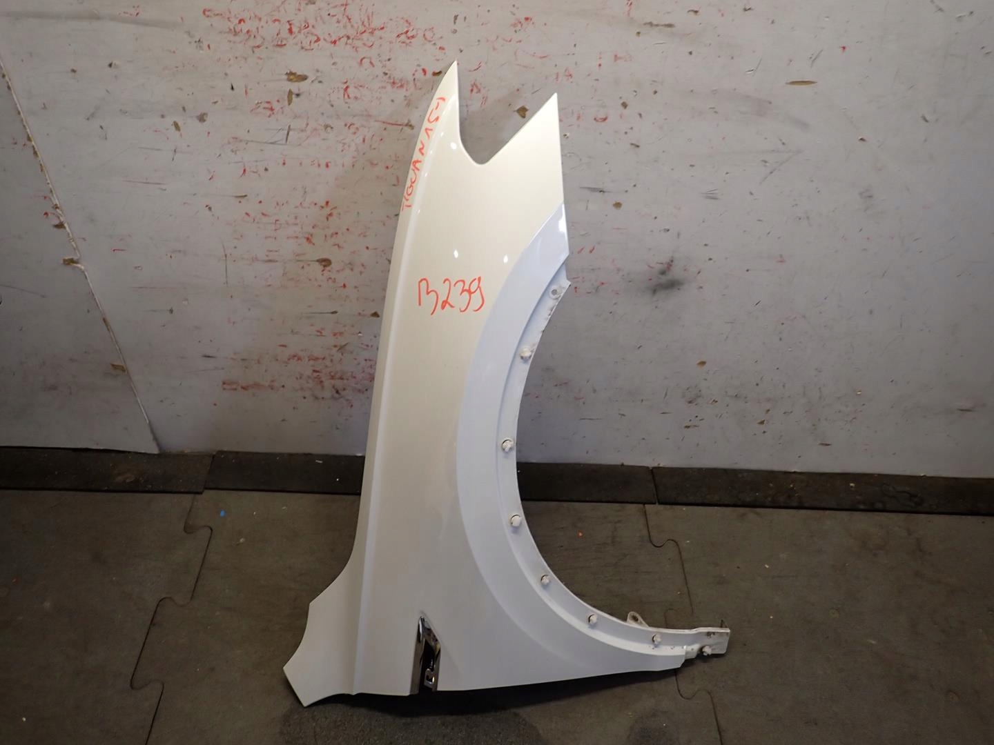 fender front front right VW TIGUAN II 2015- 5NA