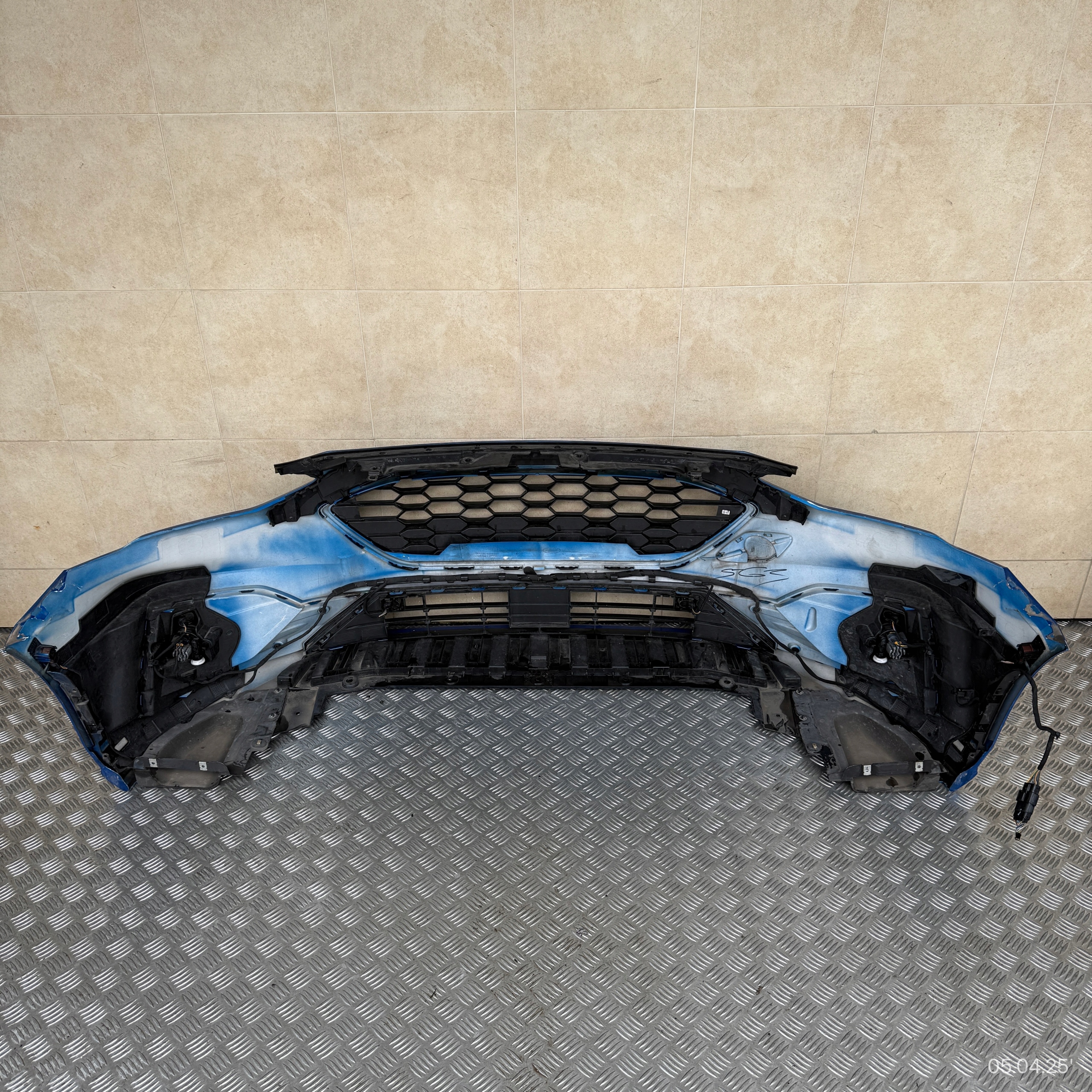 front bumper complete FORD FOCUS MK4 ST-LINE 2018 ROK 6 PDC