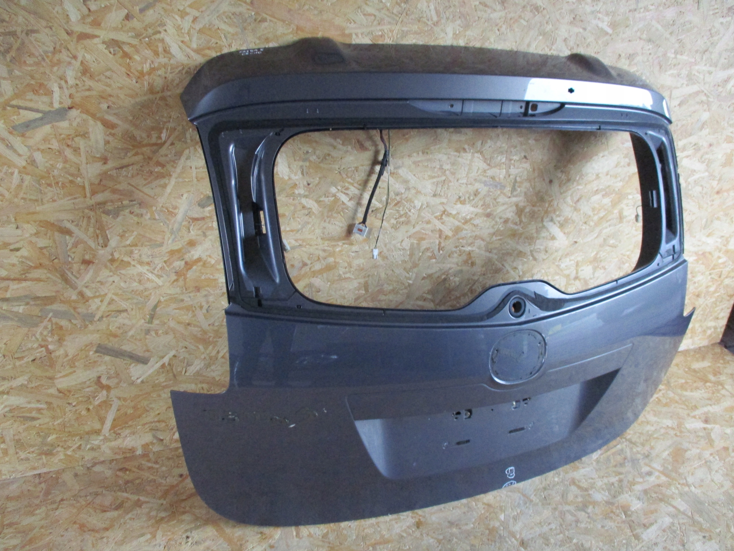 boot door rear MAZDA 5 V 05-10