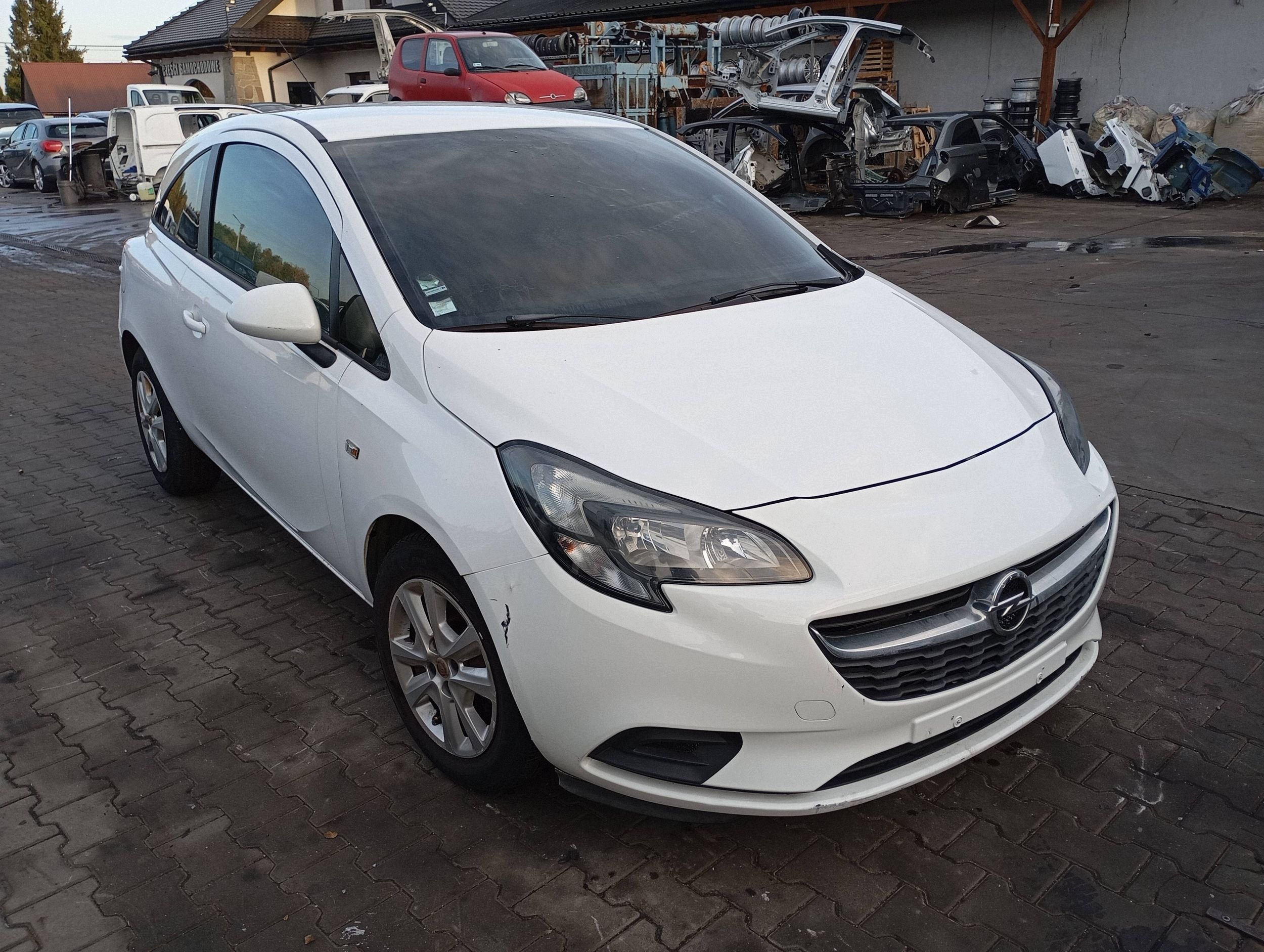 OPEL CORSA E (X15) light rear part rear left W fender 3D 3DRZWI EU