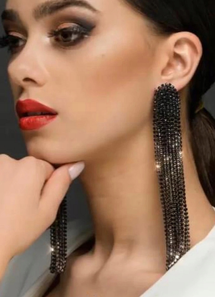 CZARNE KOLCZYKI WISZĄCE CYRKONIE DŁUGIE 16 cm kaskadowe cyrkoniowe Materiał Pozłacany