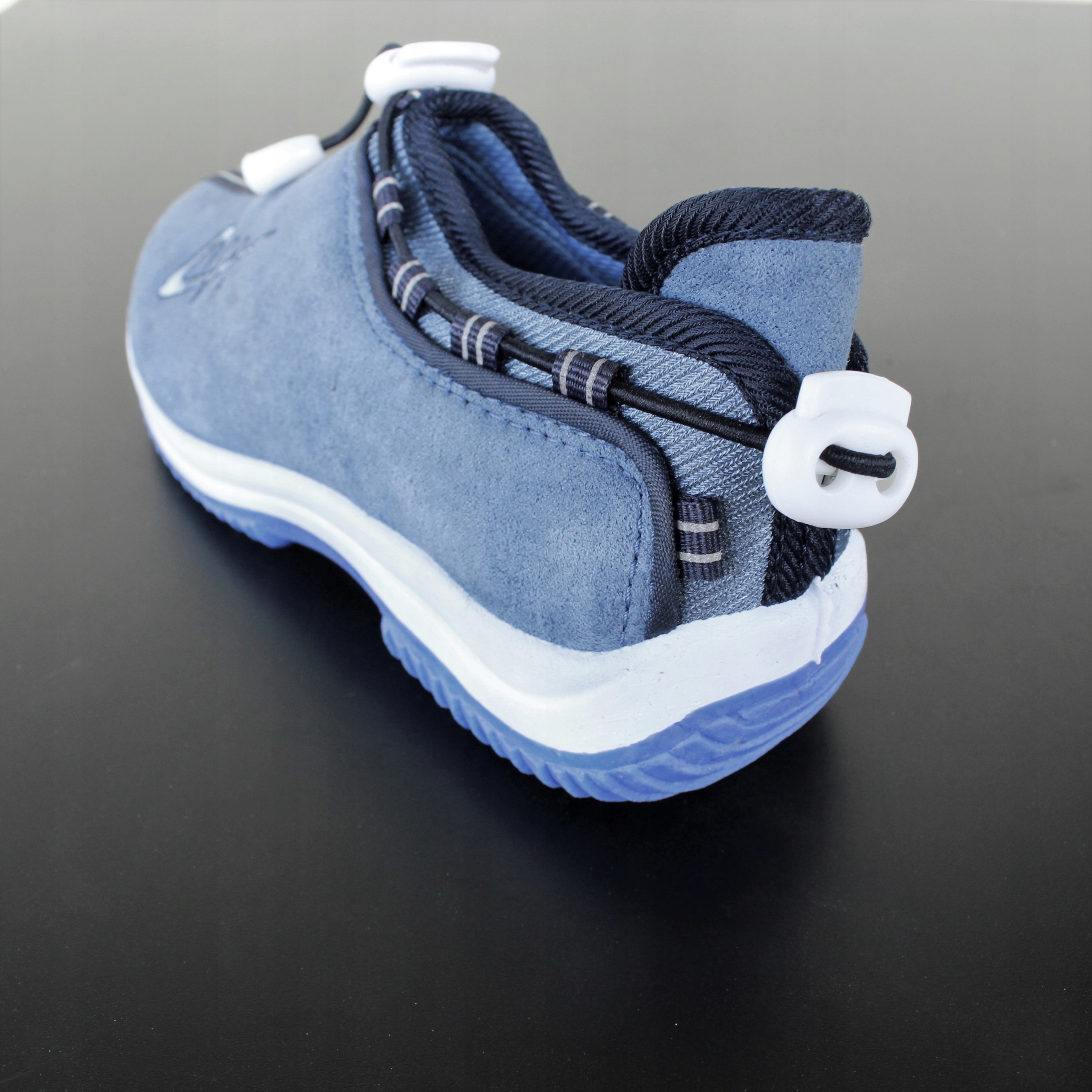 Buty dziecięce sportowe wsuwane lekkie Rozmiar 26 Marka Inna marka