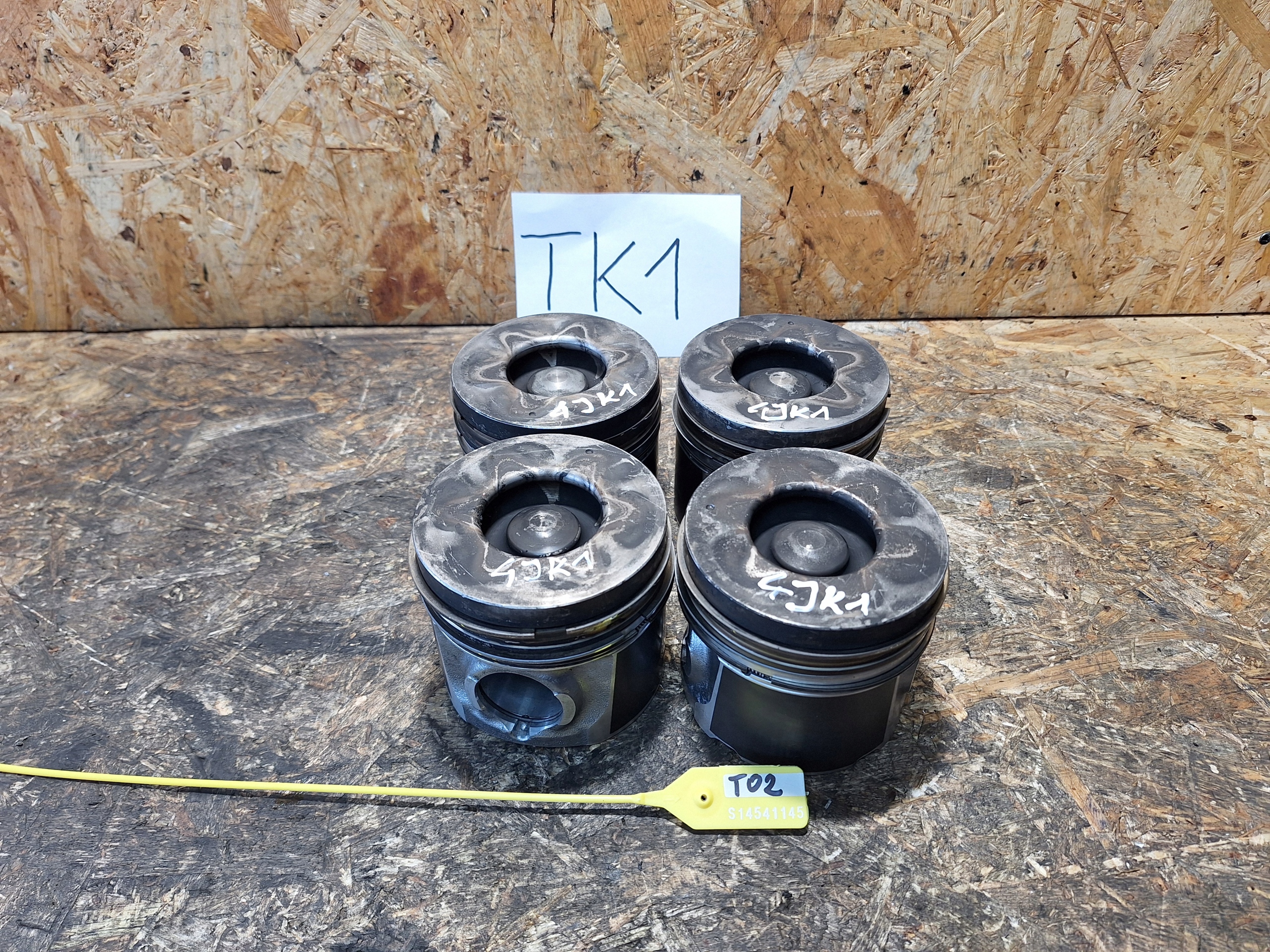 pistone ISUZU D-MAX e 2.5 D TD DITD 4JK1 4JK1-TC 06-12