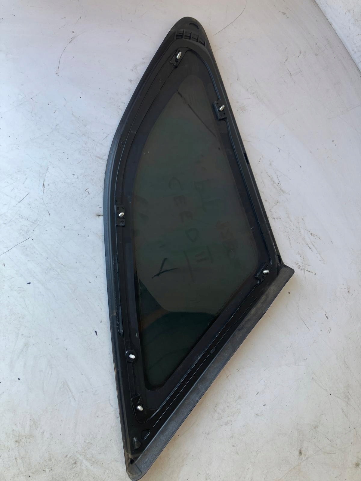 window bodywork right rear part KIA CEED II KOMBI 12 ROK