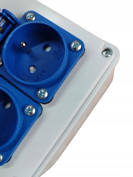 Rozdzielnica elektryczna 6mod. 2x230v Marka inna