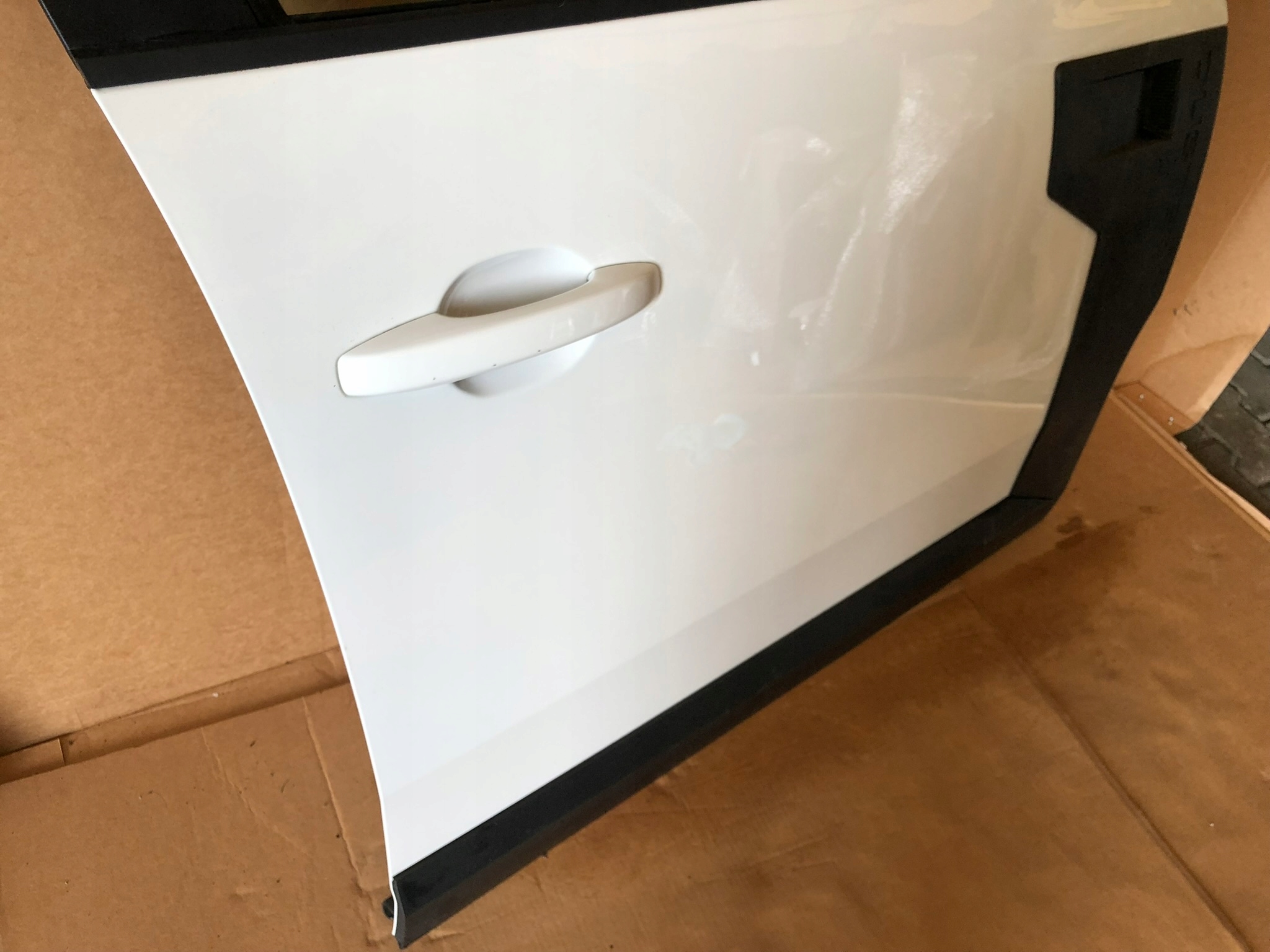 DACIA DUSTER III 2024 2025 DRZWI PRZEDNIE PRZÓD PRAWE SZYBA LISTWA KLAMKA Typ samochodu 4x4/SUV Samochody ciężarowe Samochody dostawcze Samochody osobowe