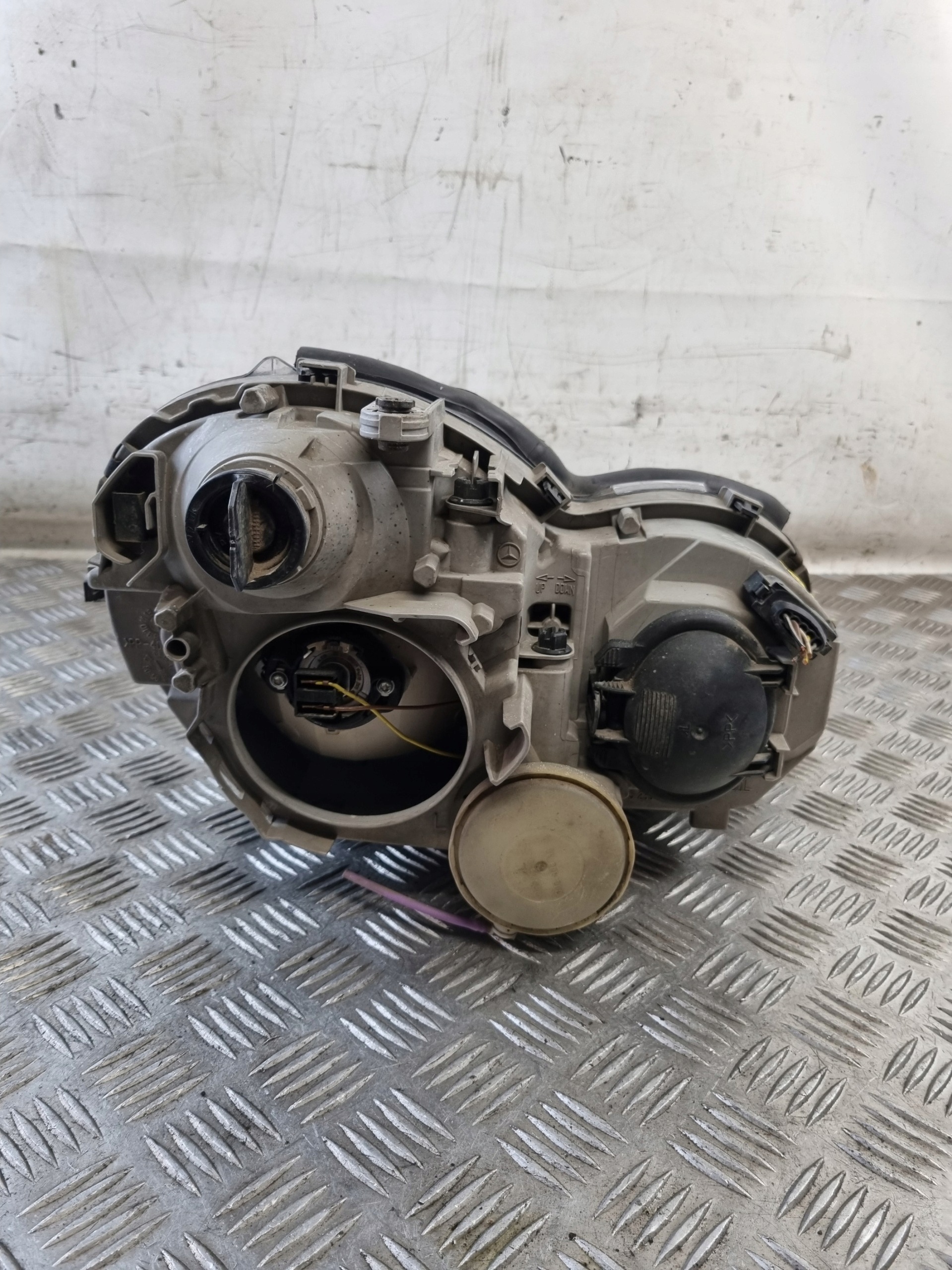 light left front MERCEDES W203 2004
