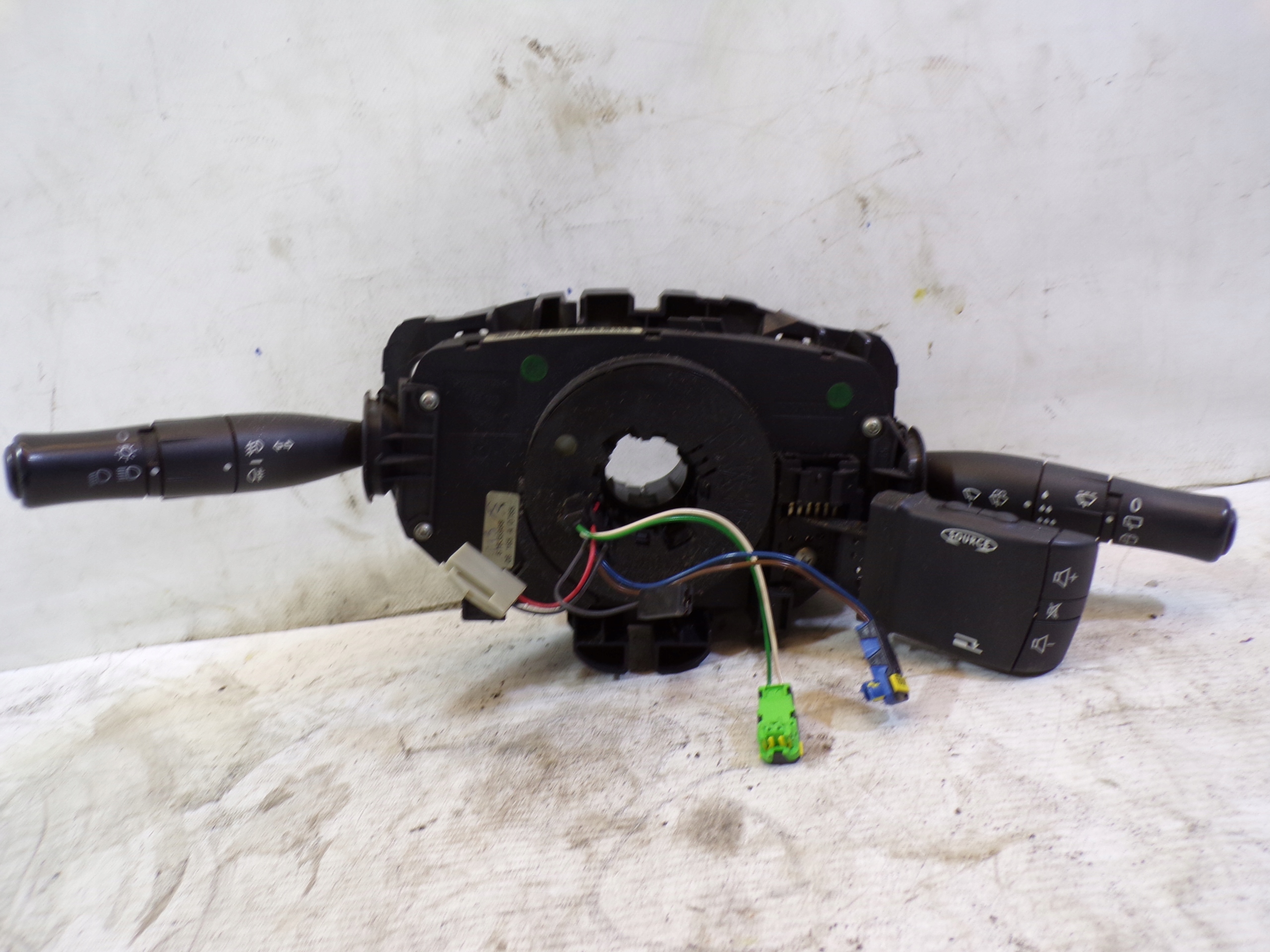 DEVIO LUCI TERGICRISTALLO TERGI RENAULT MEGANE II 8200213760 (2)