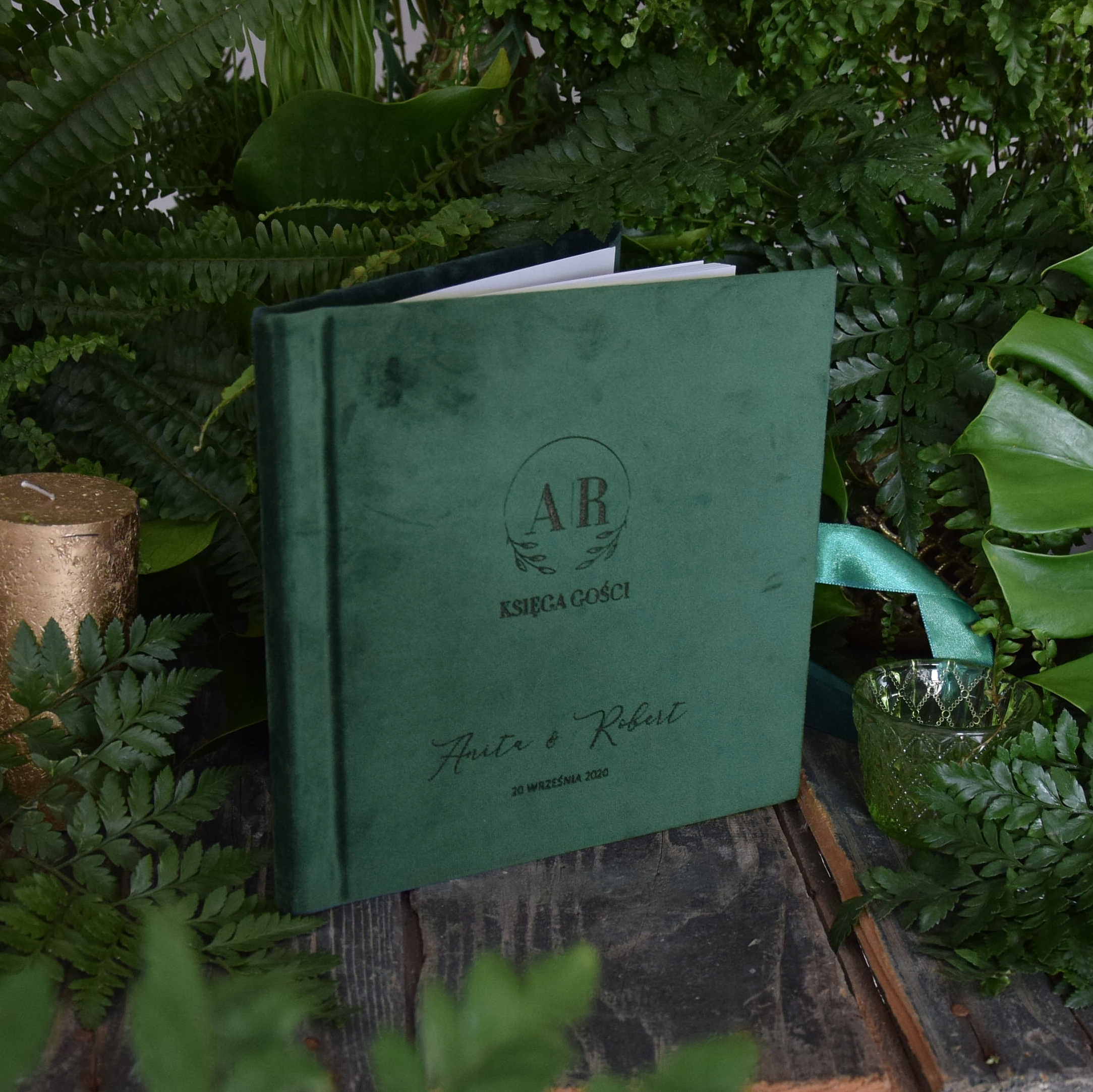 Księga Gości welurowa butelkowa zieleń, tłoczona Rodzaj księgi