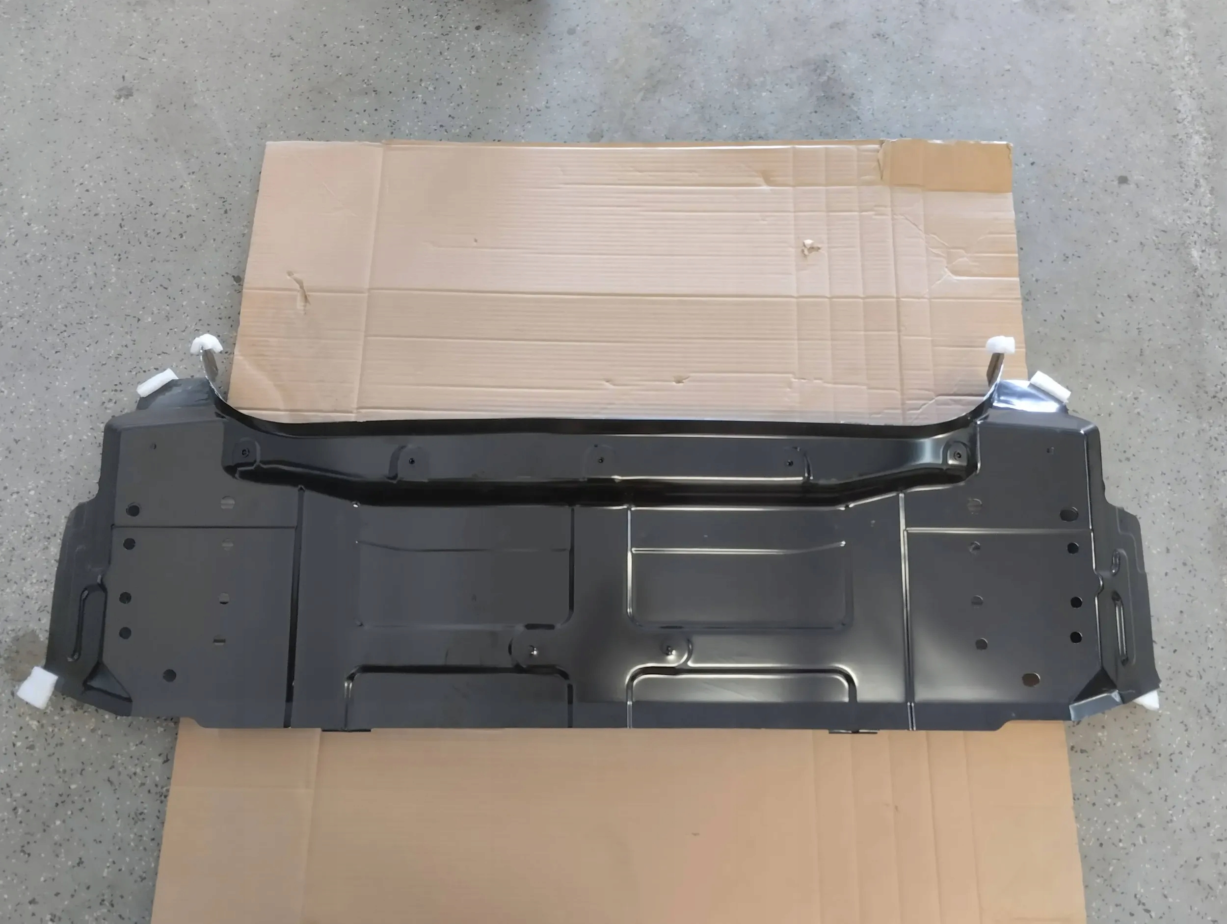 Tesla Model S Pas Tył Tylny Producent części Tesla