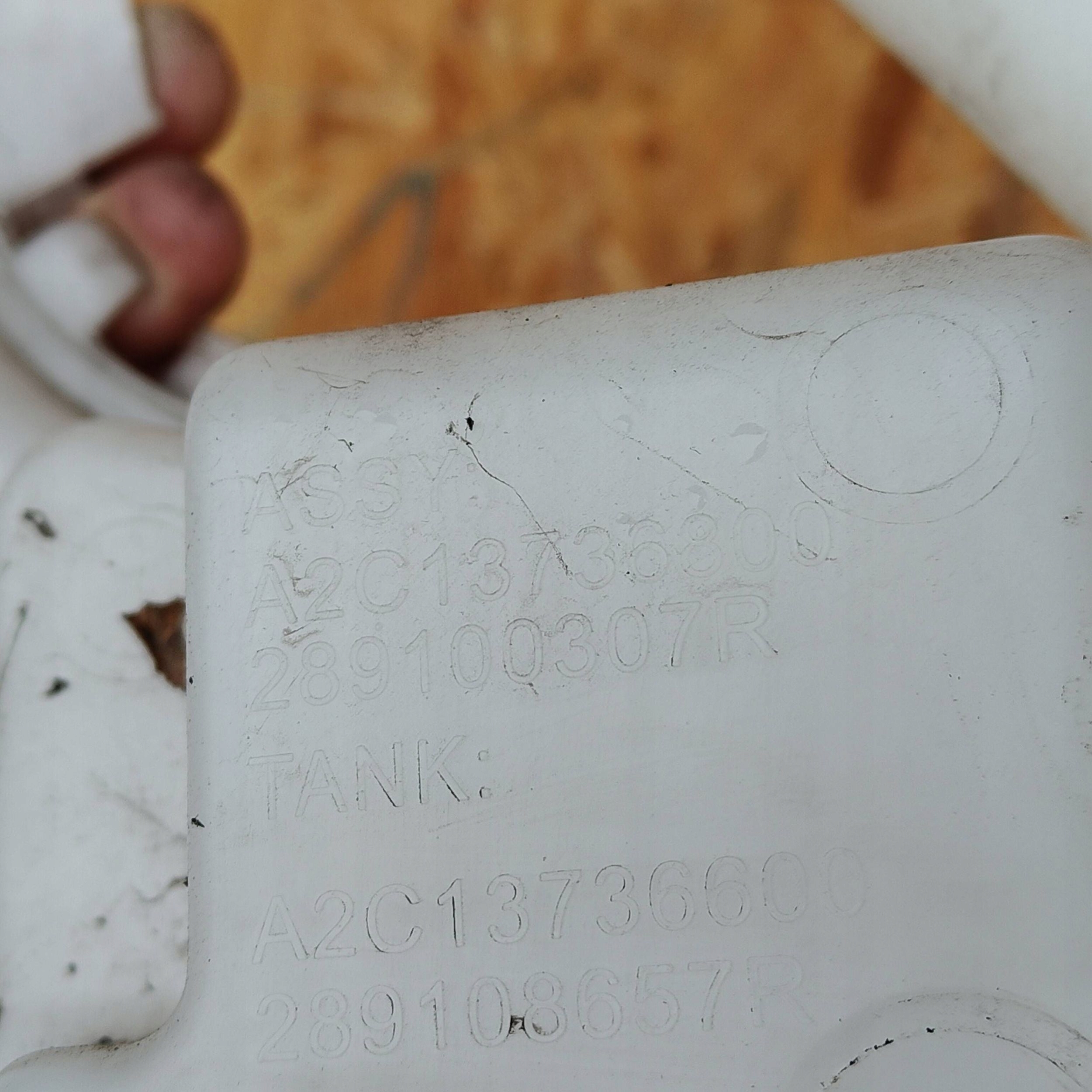 washer fluid tank Renault Clio V 289100307R
