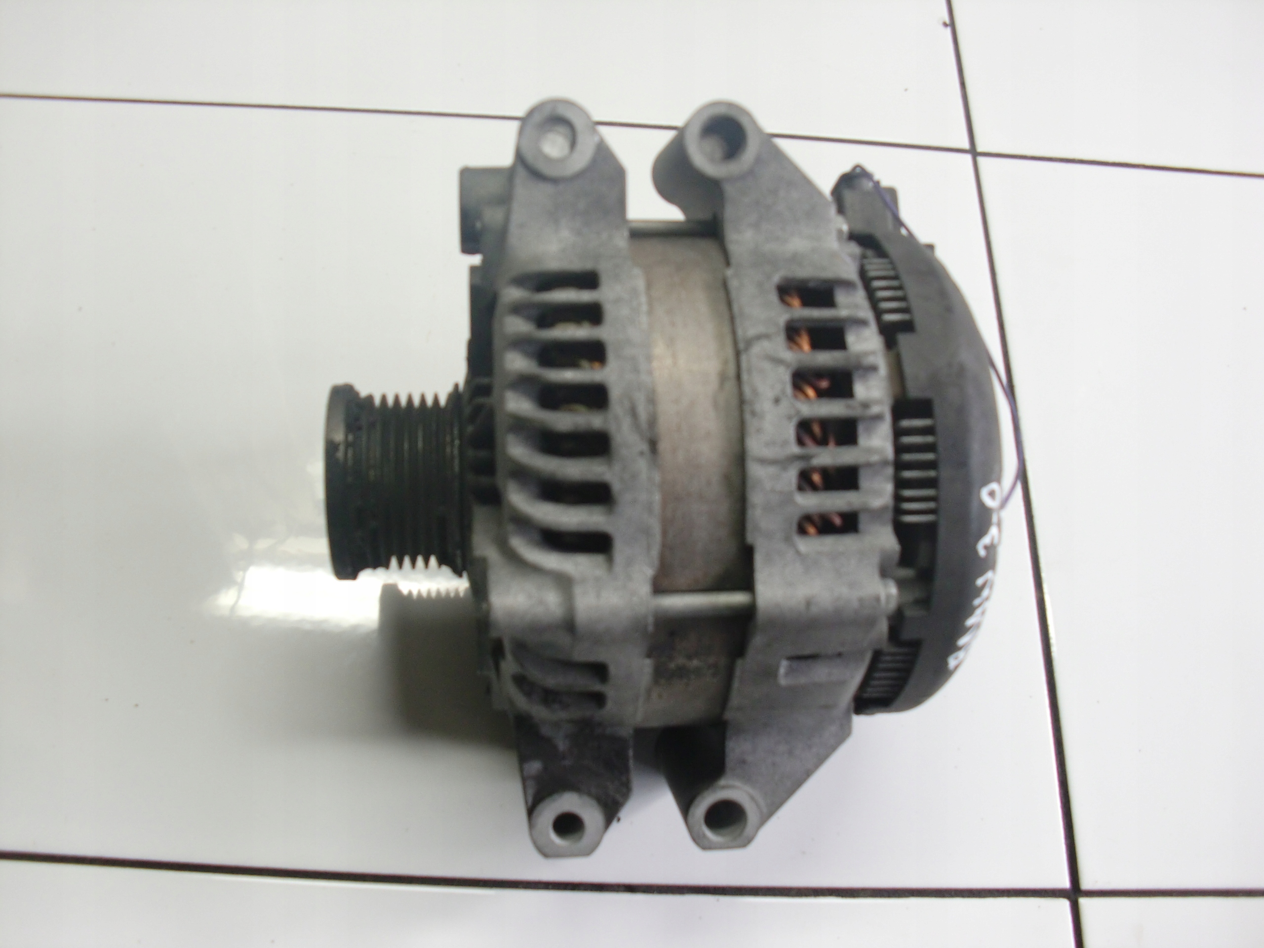 BMW 3 E90 Z4 E89 3.0 N54B30 alternator