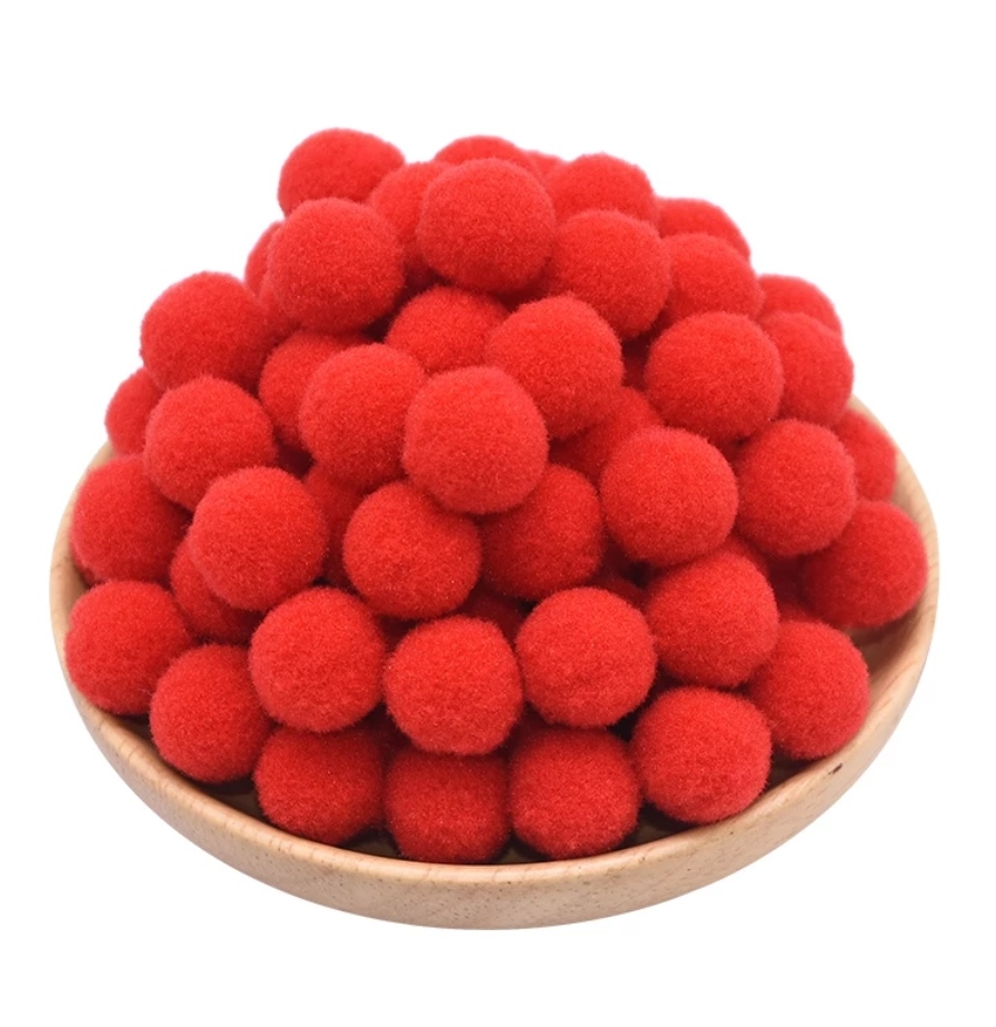 

Czerwone Pompony 1 CM 20 szt pompon