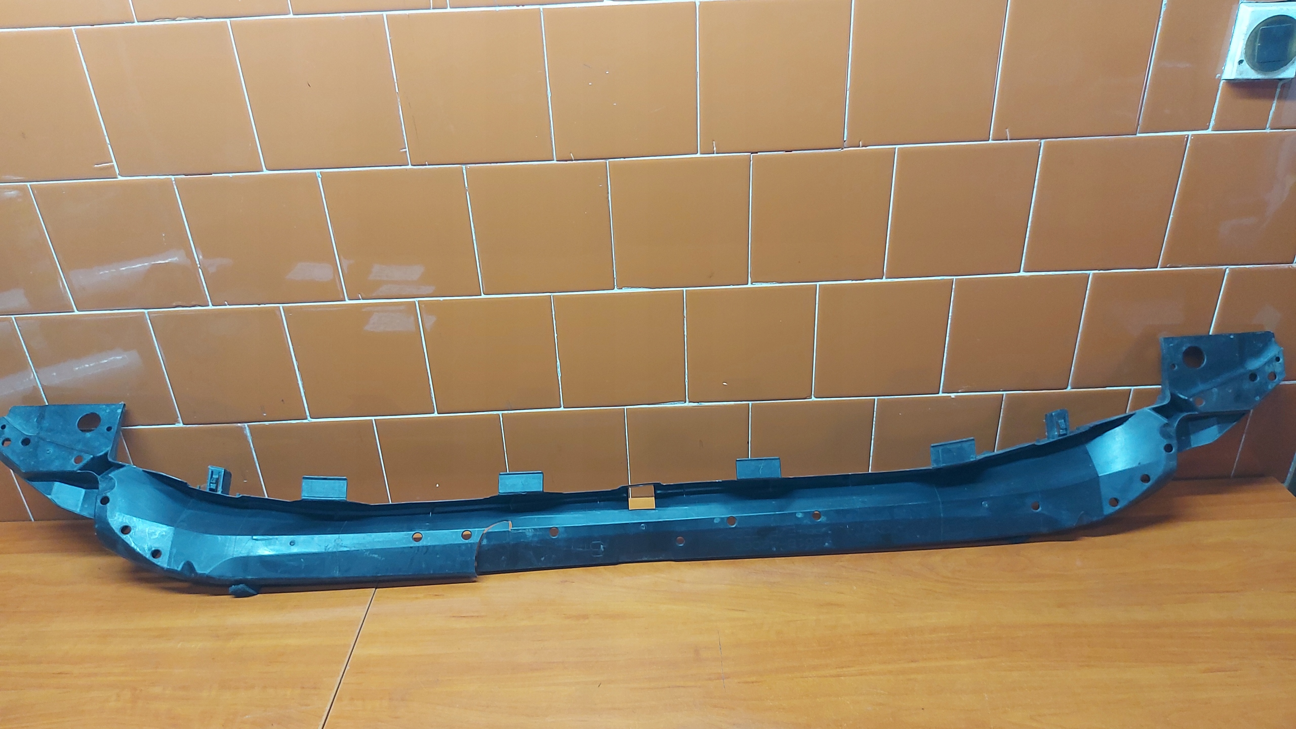 ABSORBER pillar of a bumper front front TOYOTA RAV4 V 18