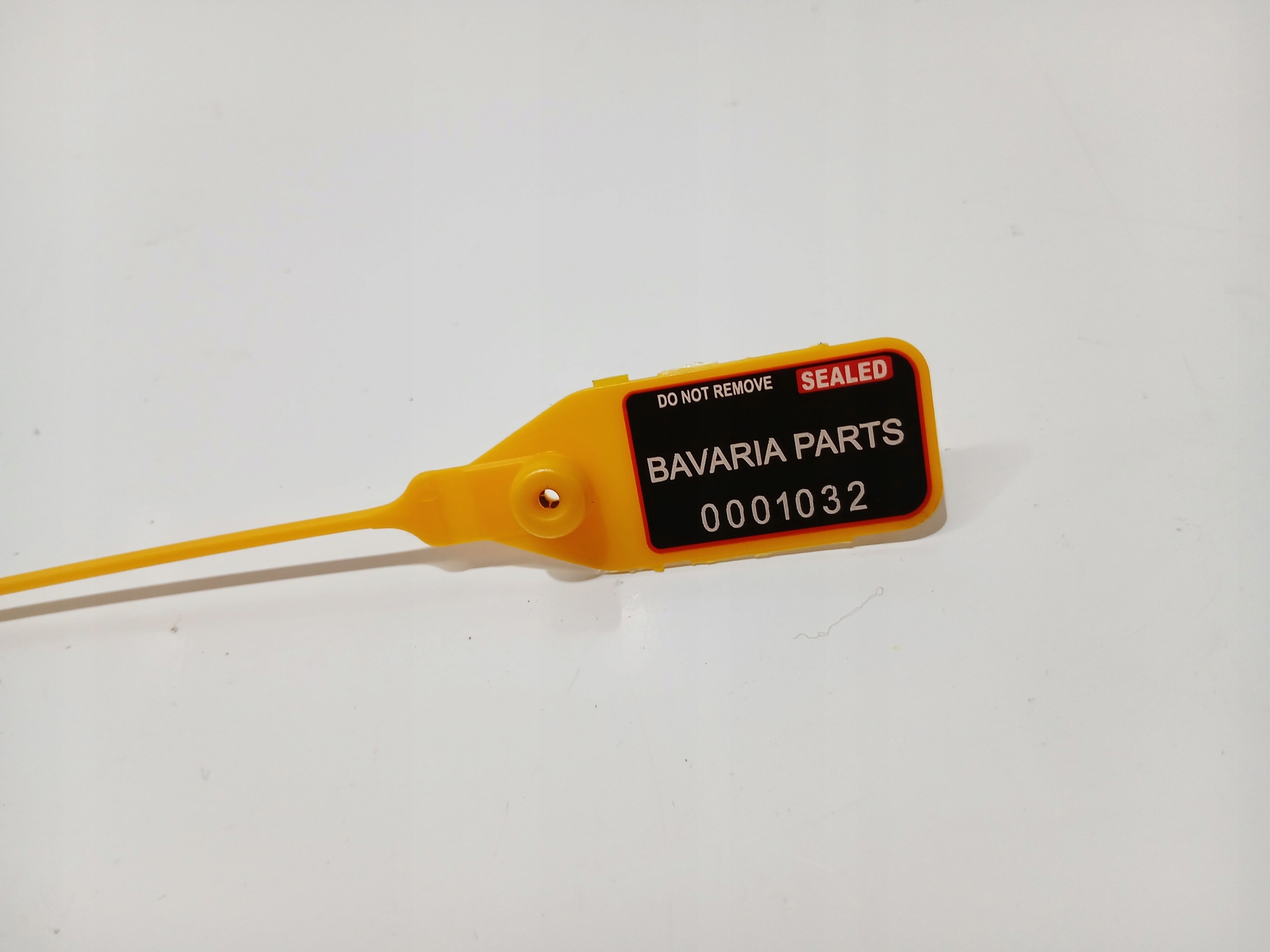 canalisation tuyau flexible carburant BMW E60 E61 N47D20A 2.0D 7807489 (0001032)