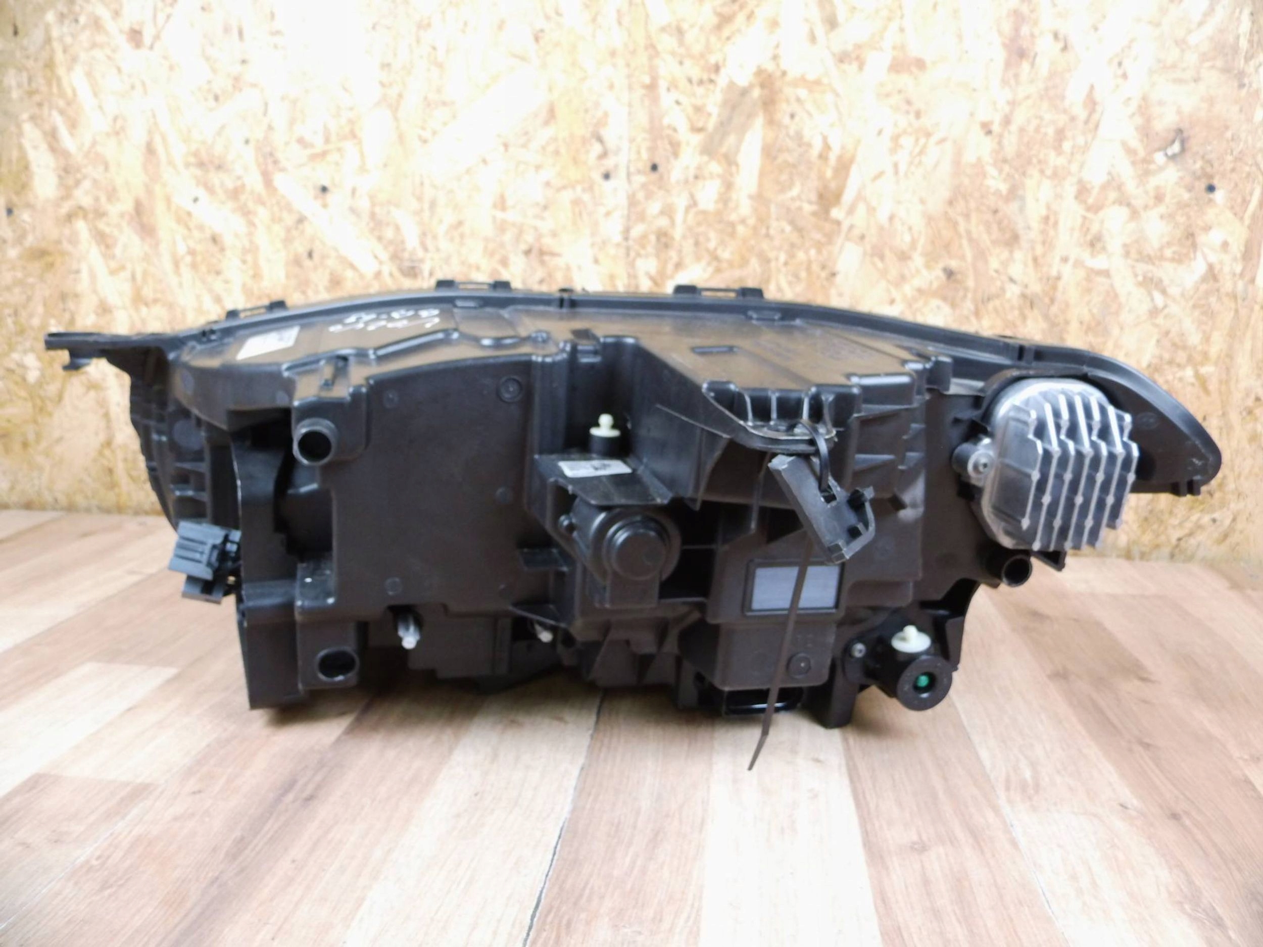 Volvo XC90 II 2022+ LIFT light right front front right LED