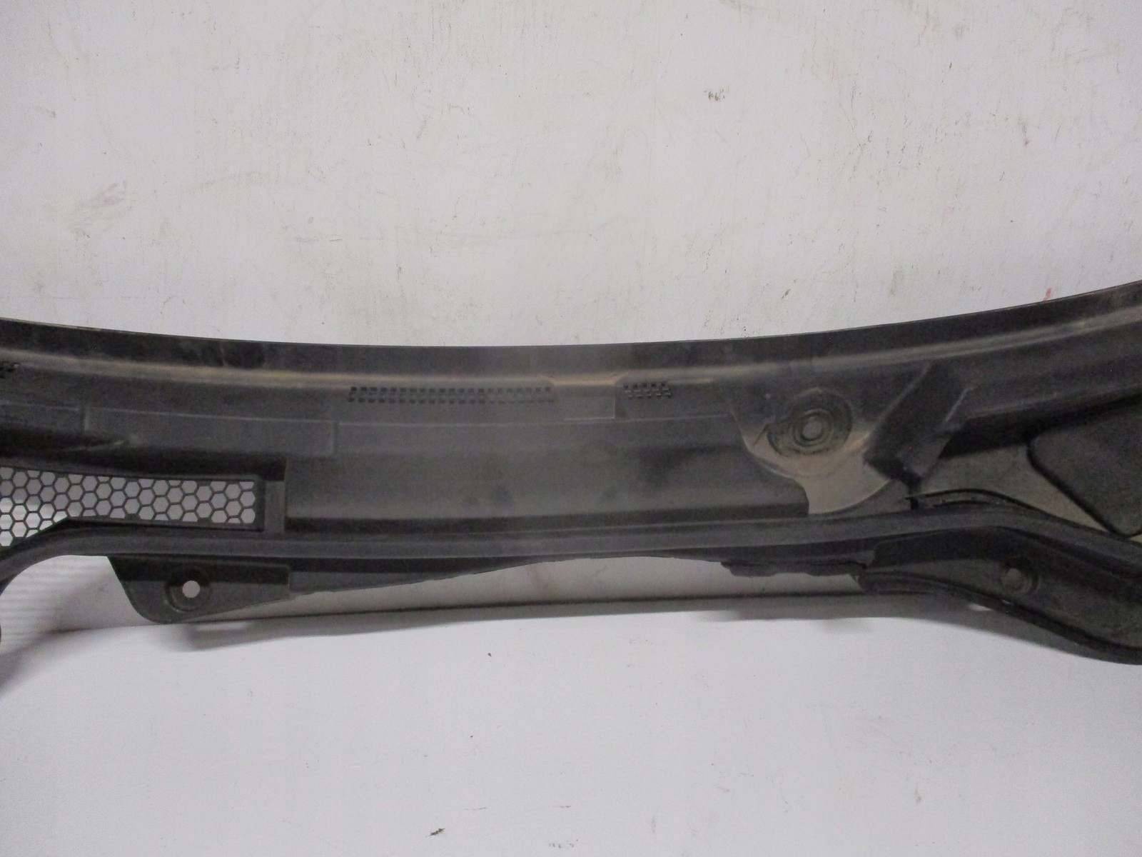 Podszybie MASERATI GRECALE 18073376 Producent części Maserati OE