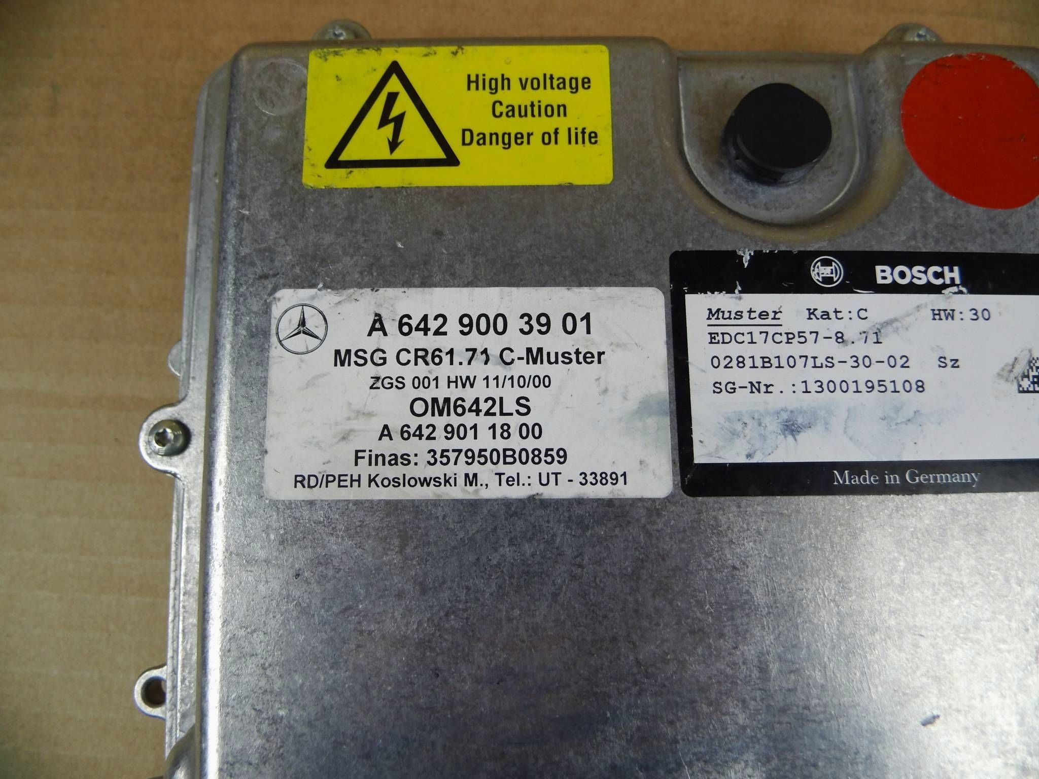 Mercedes-Benz module computer control unit A 642 900 39 01 1300195108