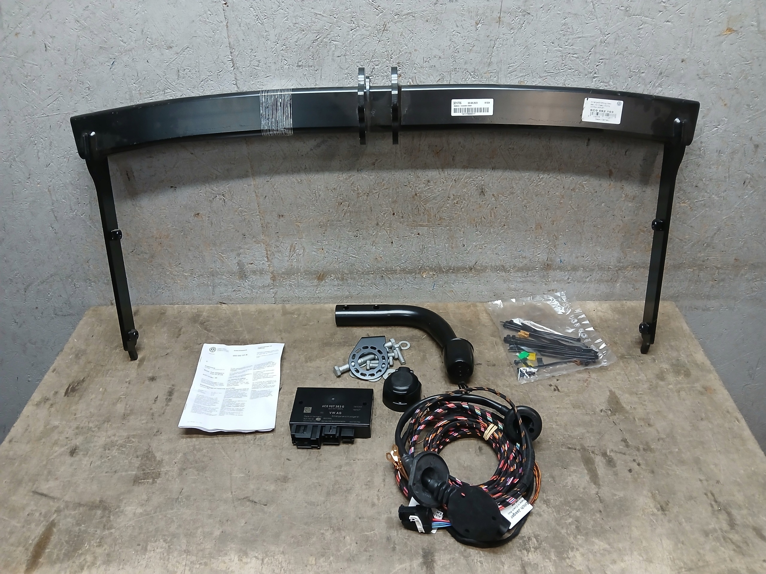 tow VW POLO 6R 6C 08-17 6C0092103
