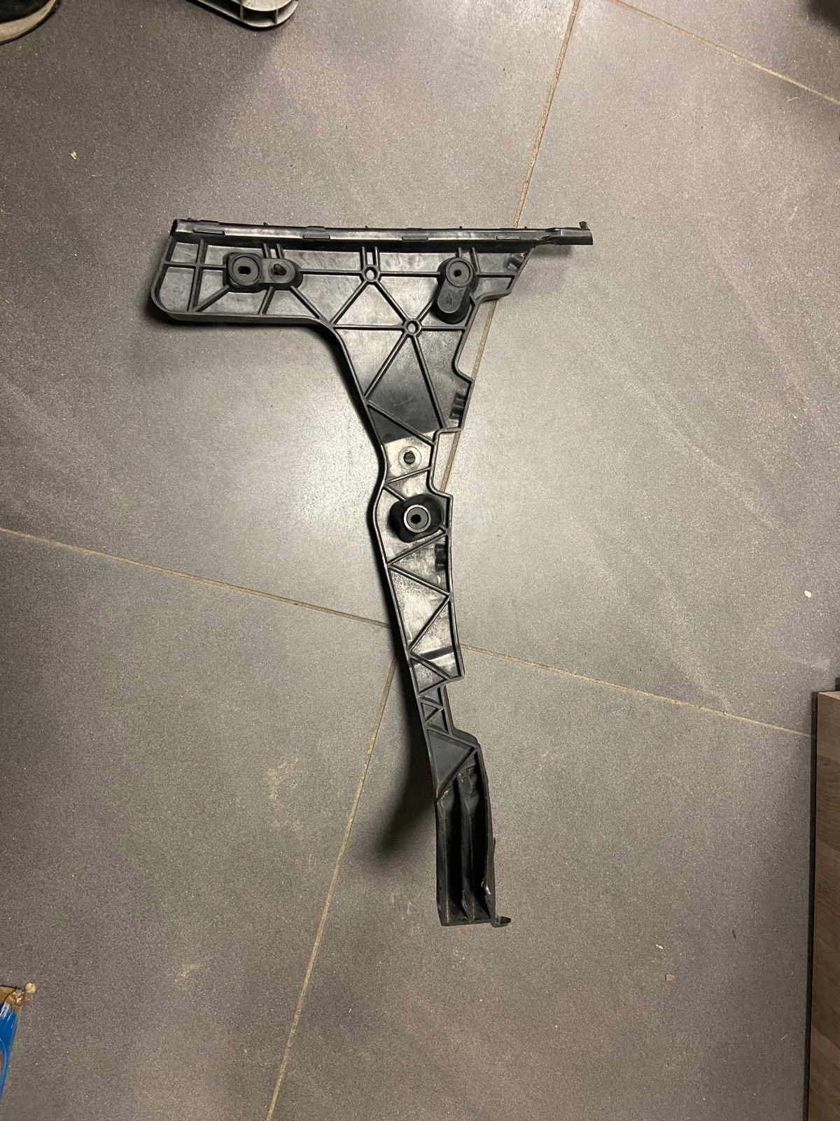 AUDI Q5 8R 08-12 holder bumper bracket left rear part