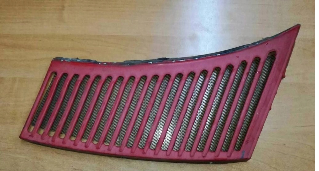 grid upper bonnets left MERCEDES 107 SL SLC 1078360165 1078360018