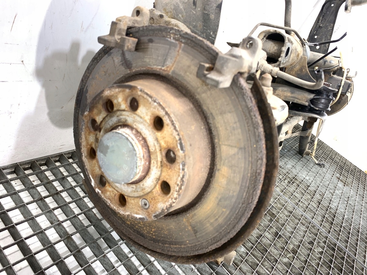 BELKA TYŁ VW GOLF VII Hatchback OŚ WÓZEK Producent części OEM