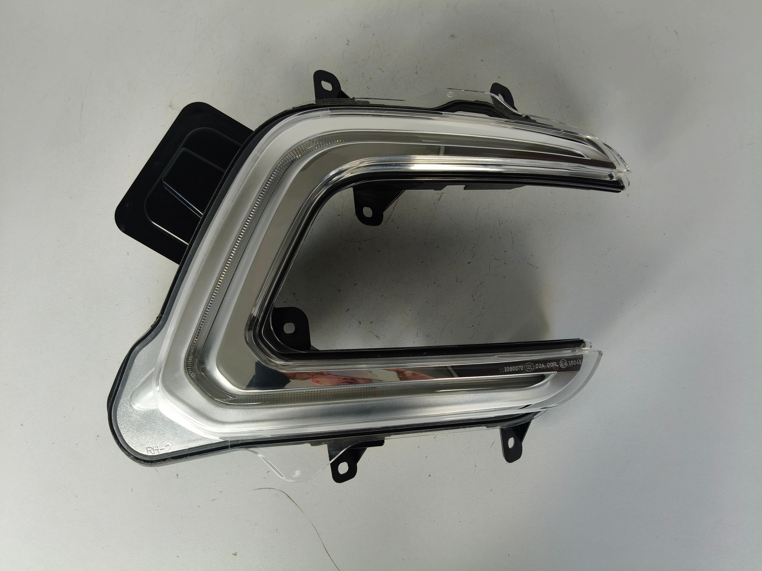 Nebelscheinwerfer rechts RENAULT CAPTUR 17- LIFT LED DRL H33