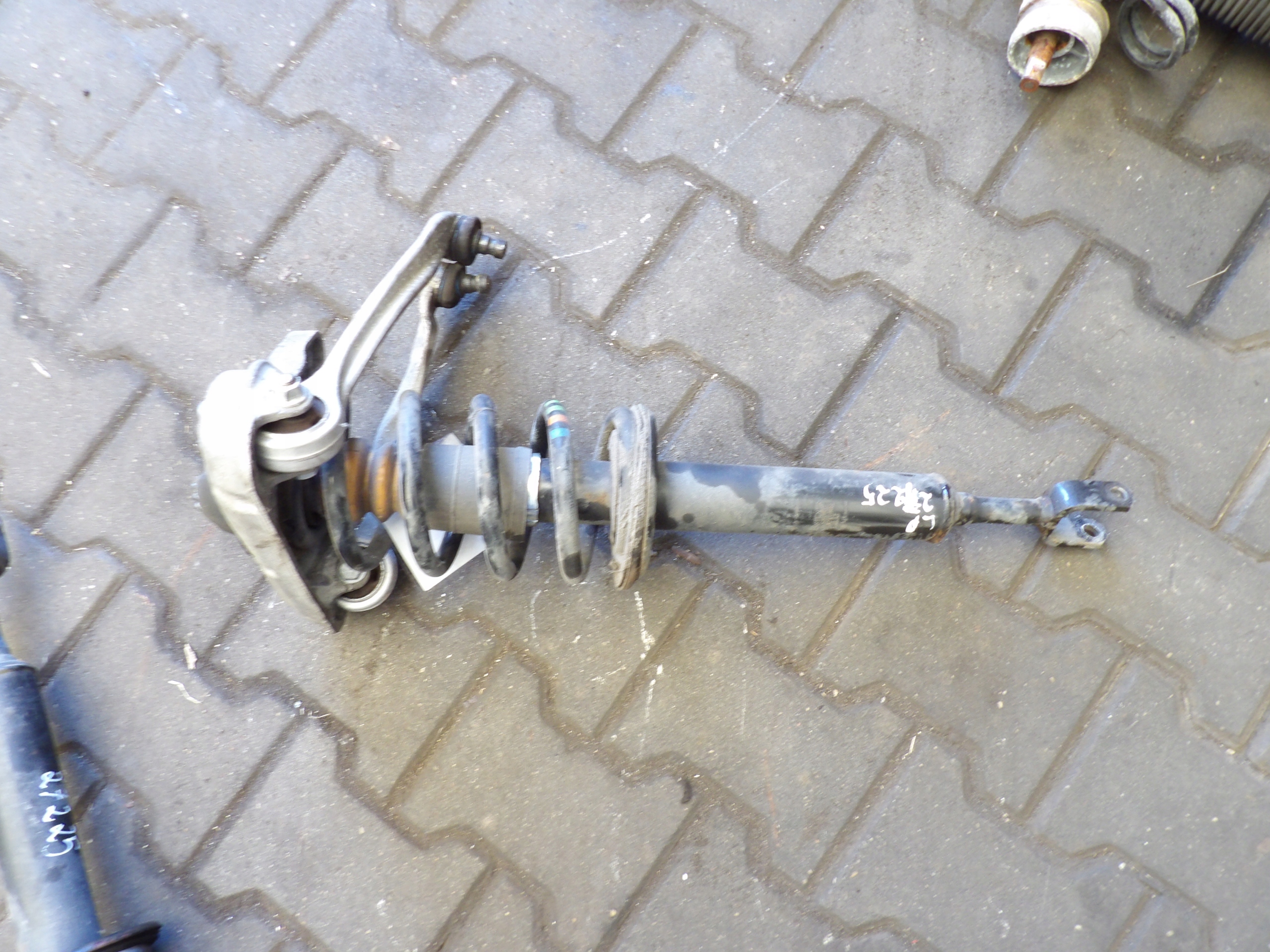 Audi A4 B6 shock absorber front left