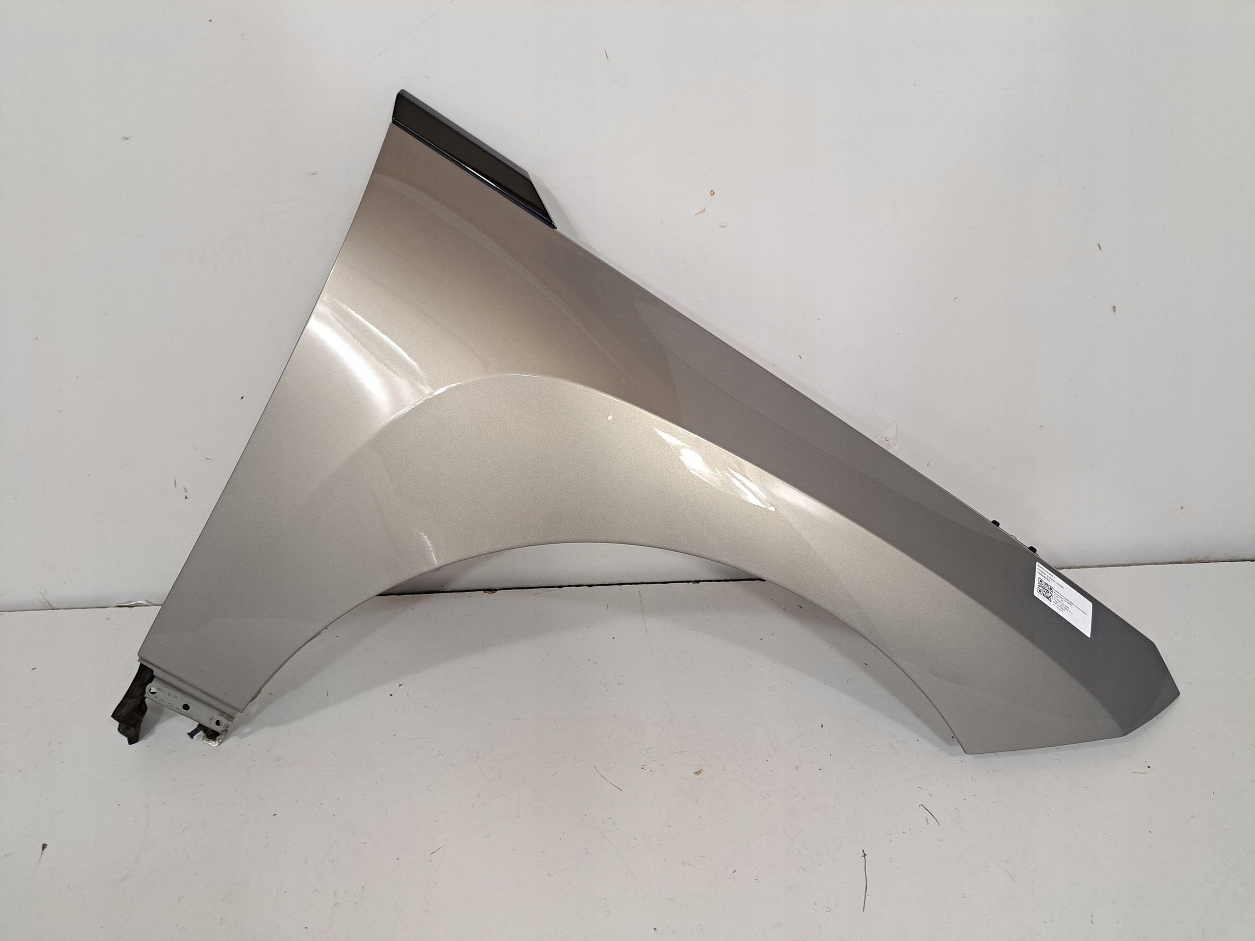 BMW iX 2022 Błotnik przedni