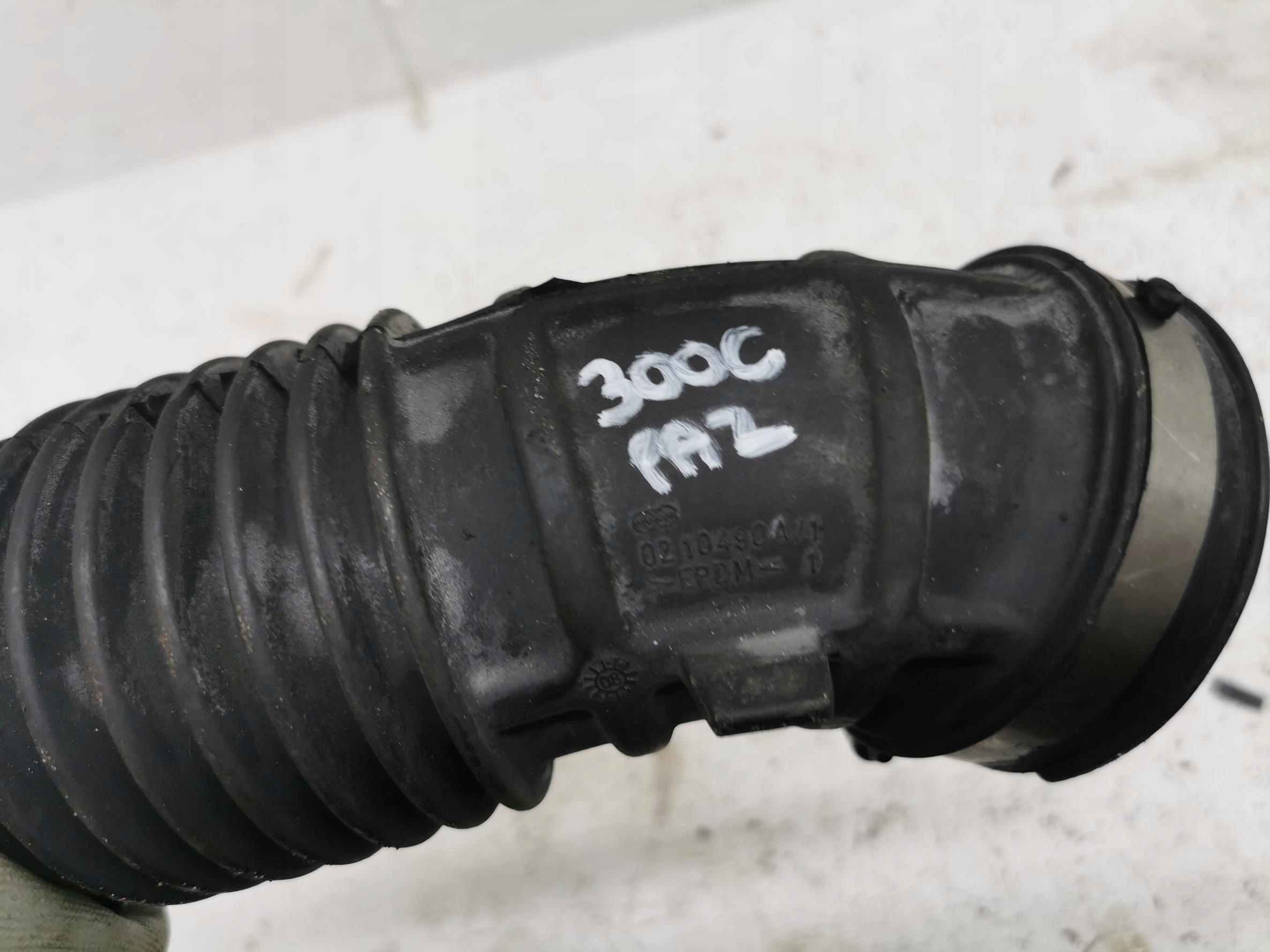 pipe air hose CHRYSLER 300C 3.0 V6 CRD