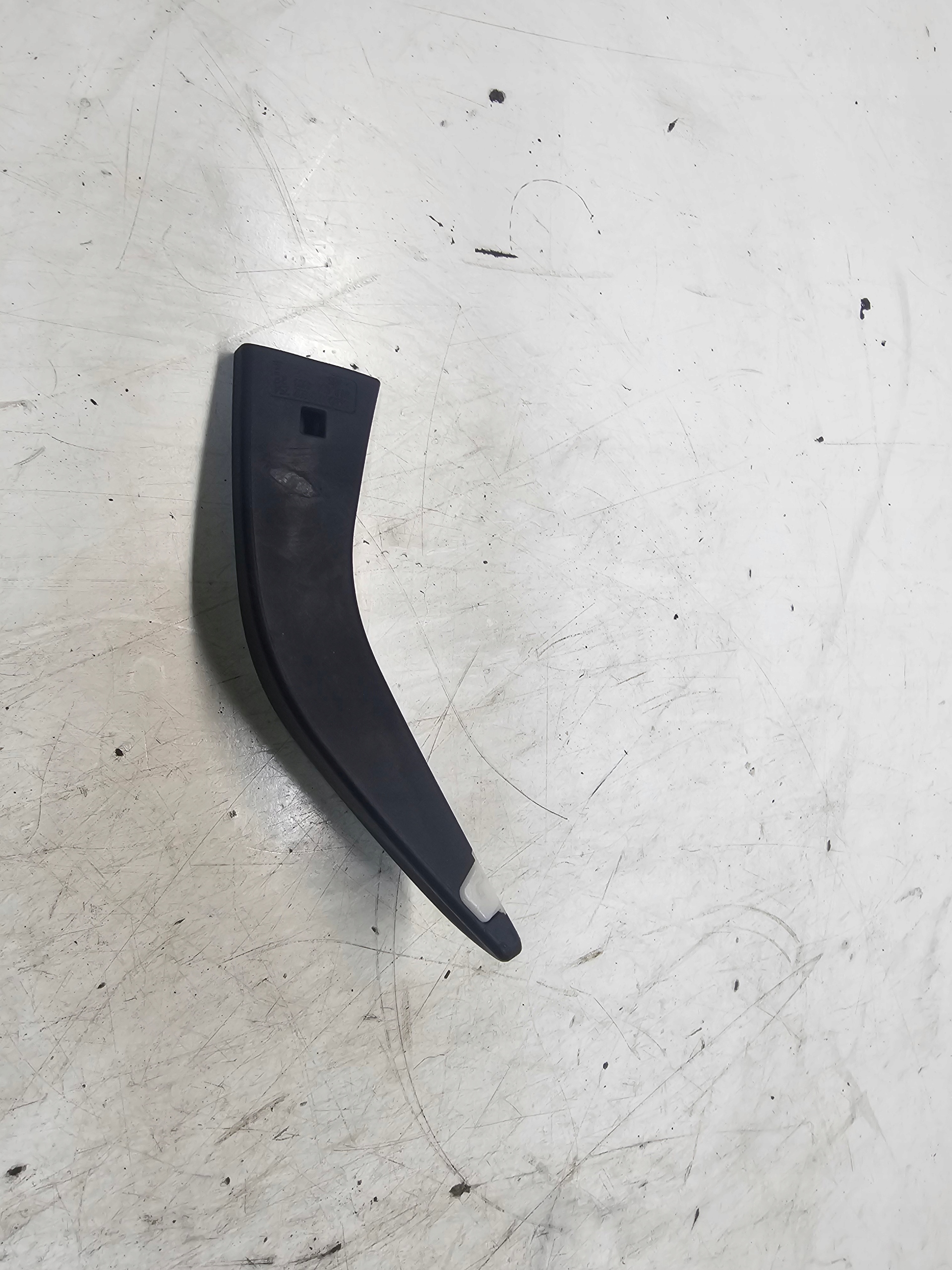 handle seat GORA DOL right AUDI A3 A4 A5 A6 8P0882254