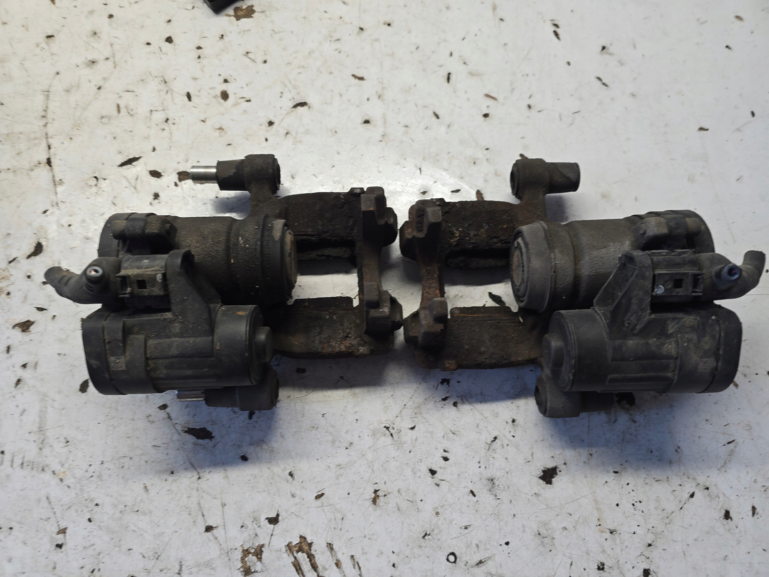 AUDI A3 8V caliper brake electrical right rear part 1 SZTUKA