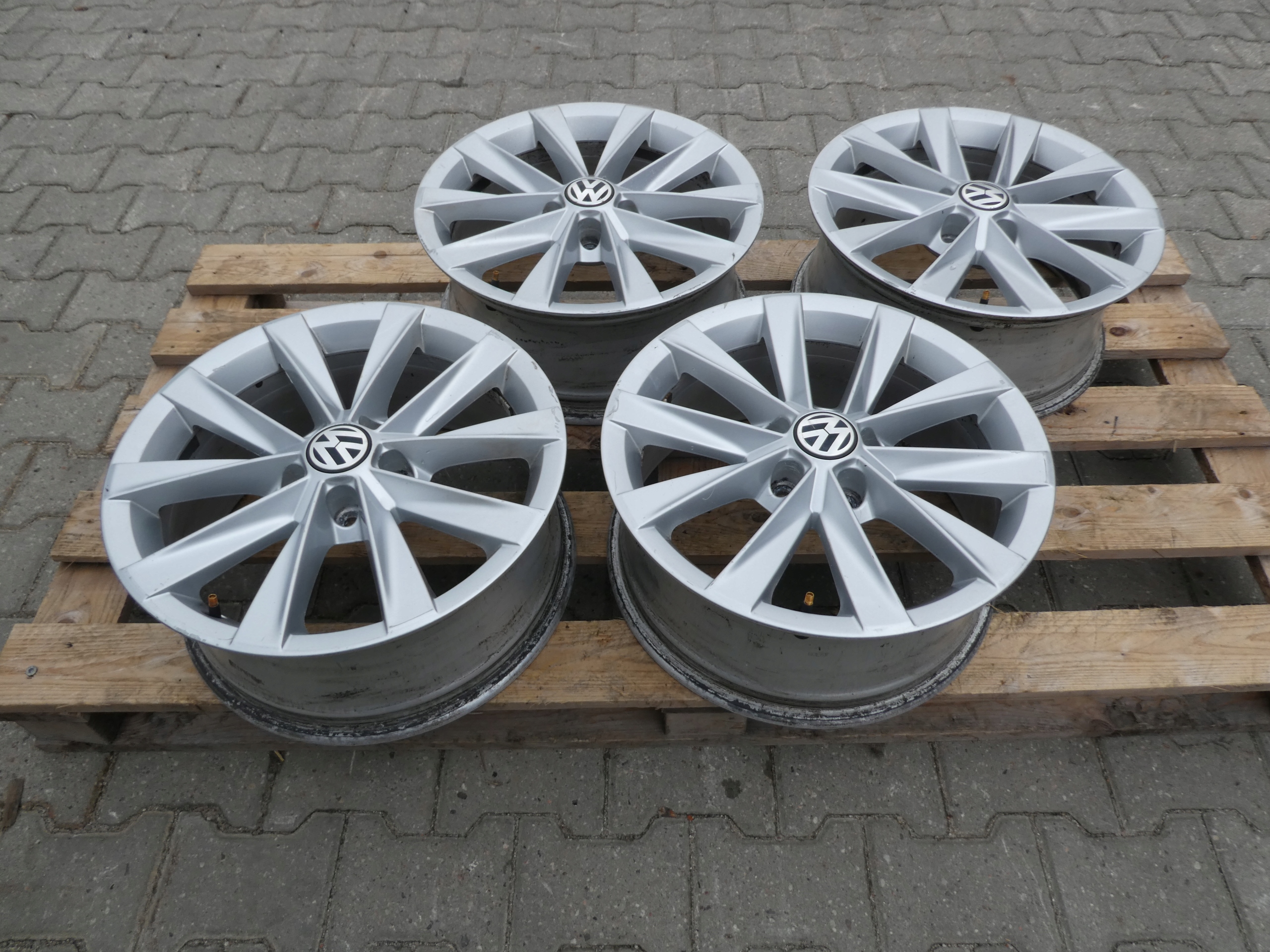 4X discs aluminium disc 3AA601025R VW 5X112