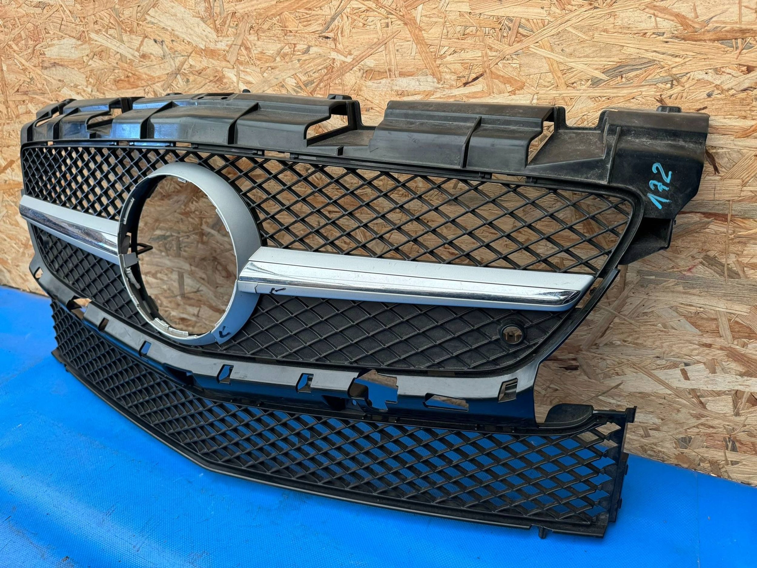 Mercedes-Benz SLK-Klasse W172 Kühlergrill FRONTGRILL Kühlergitter A1728880060 - Thumbnail 2