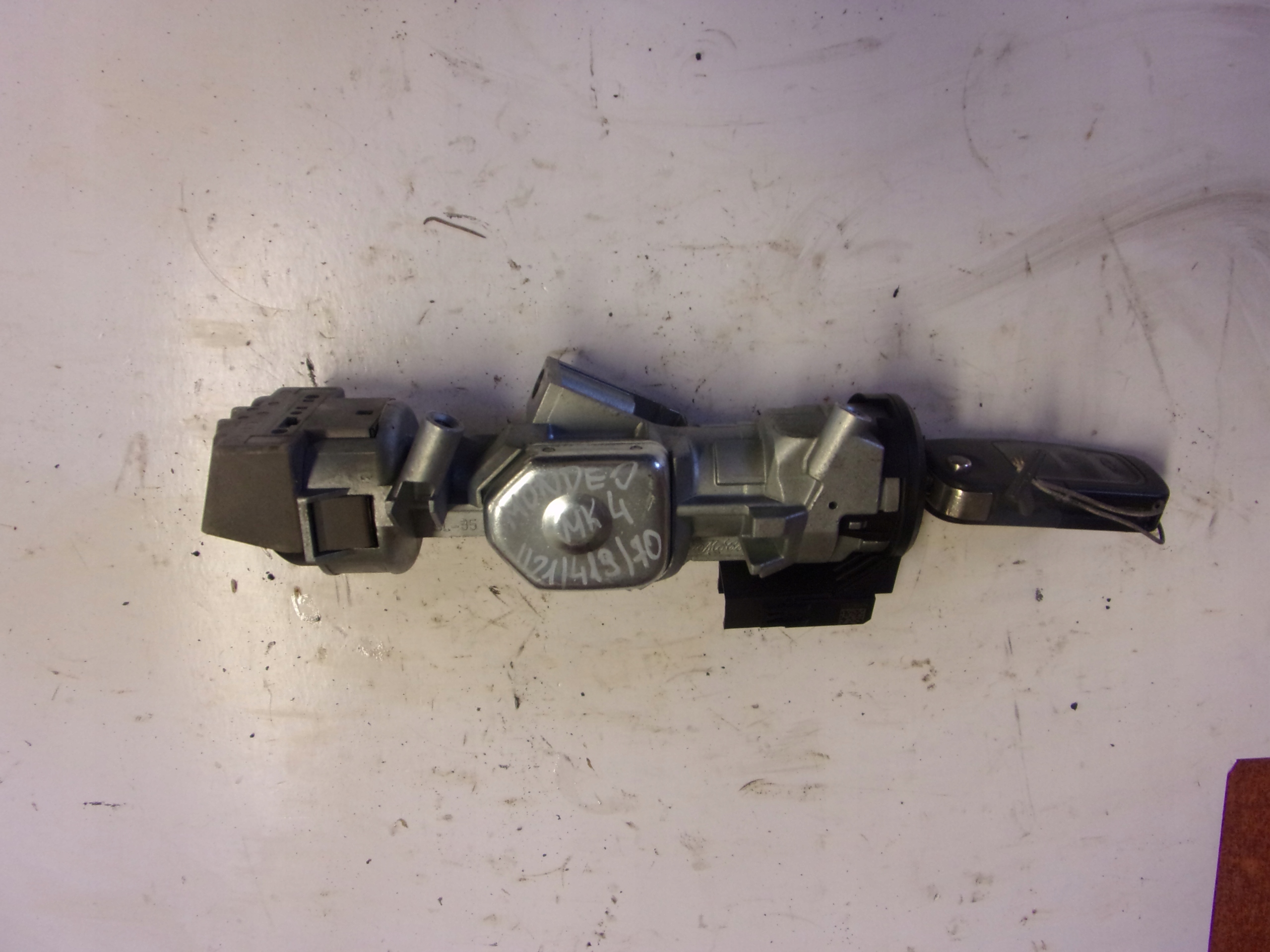 Stacyjka z kluczykiem Ford Mondeo MK4