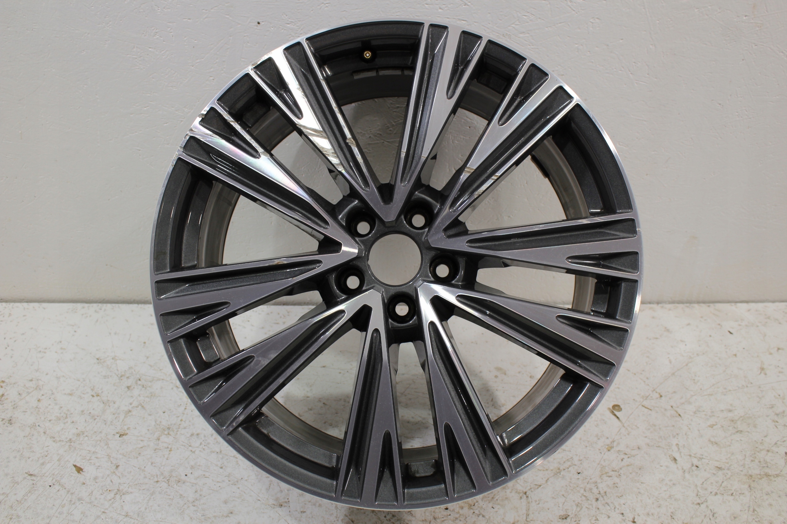 Audi hliníkový disk 20 4K0601025J