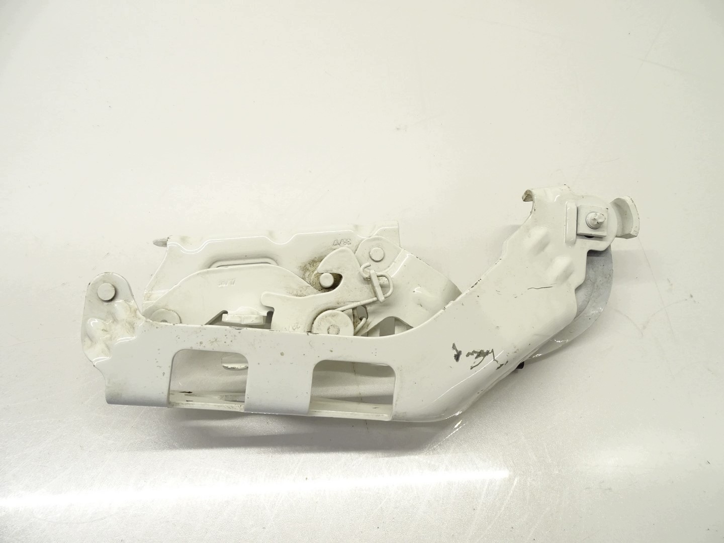 hinge bonnets left front front MERCEDES C-KLASA W205 A2058800828
