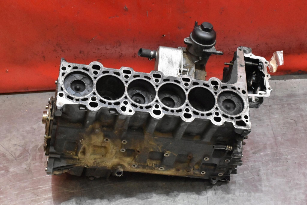 BLOK DOL MOTORU klika 2246643 BMW E46 3.0 D 184 KM 97-03