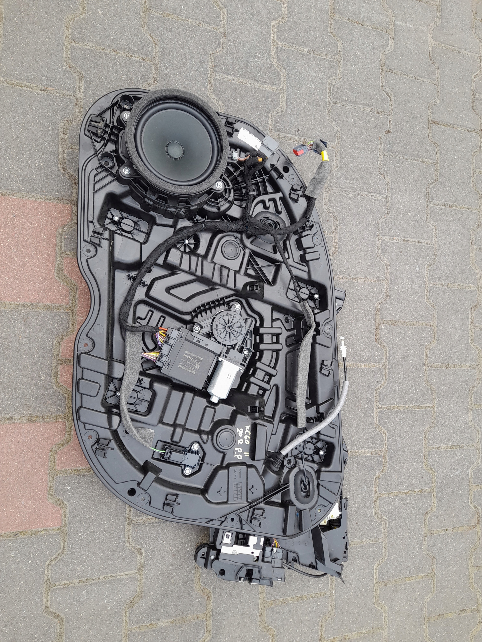 PODNOŚNIK SZYBY DRZWI PŁYTA PRAWY PRZÓD 31416996 VOLVO XC60 II 20R W-WA