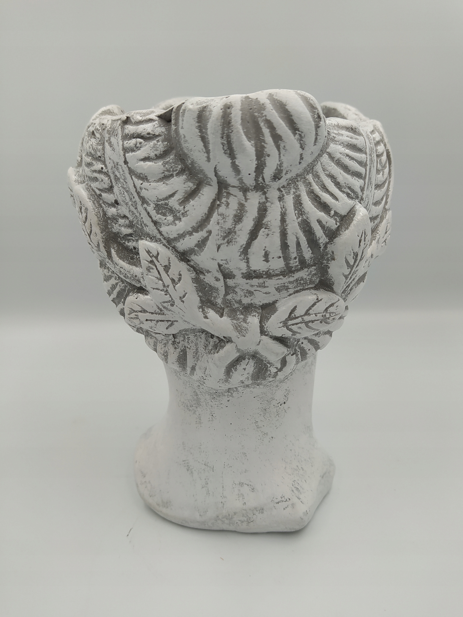 DONICZKA OSŁONKA GŁOWA GIPS SZARA 20 CM Materiał ceramika