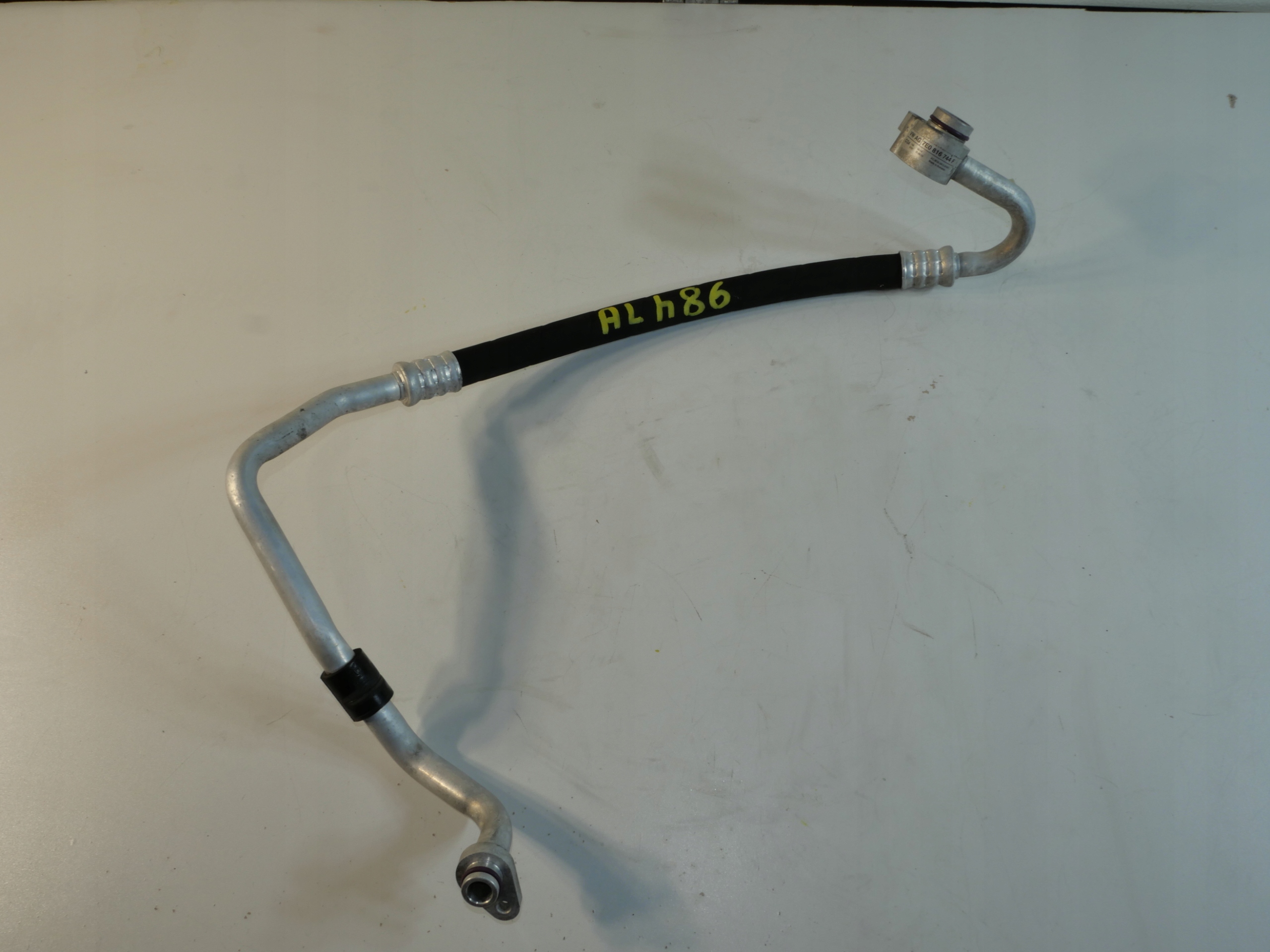 hadice vedení klimatizaci VW T6 7E0816744F