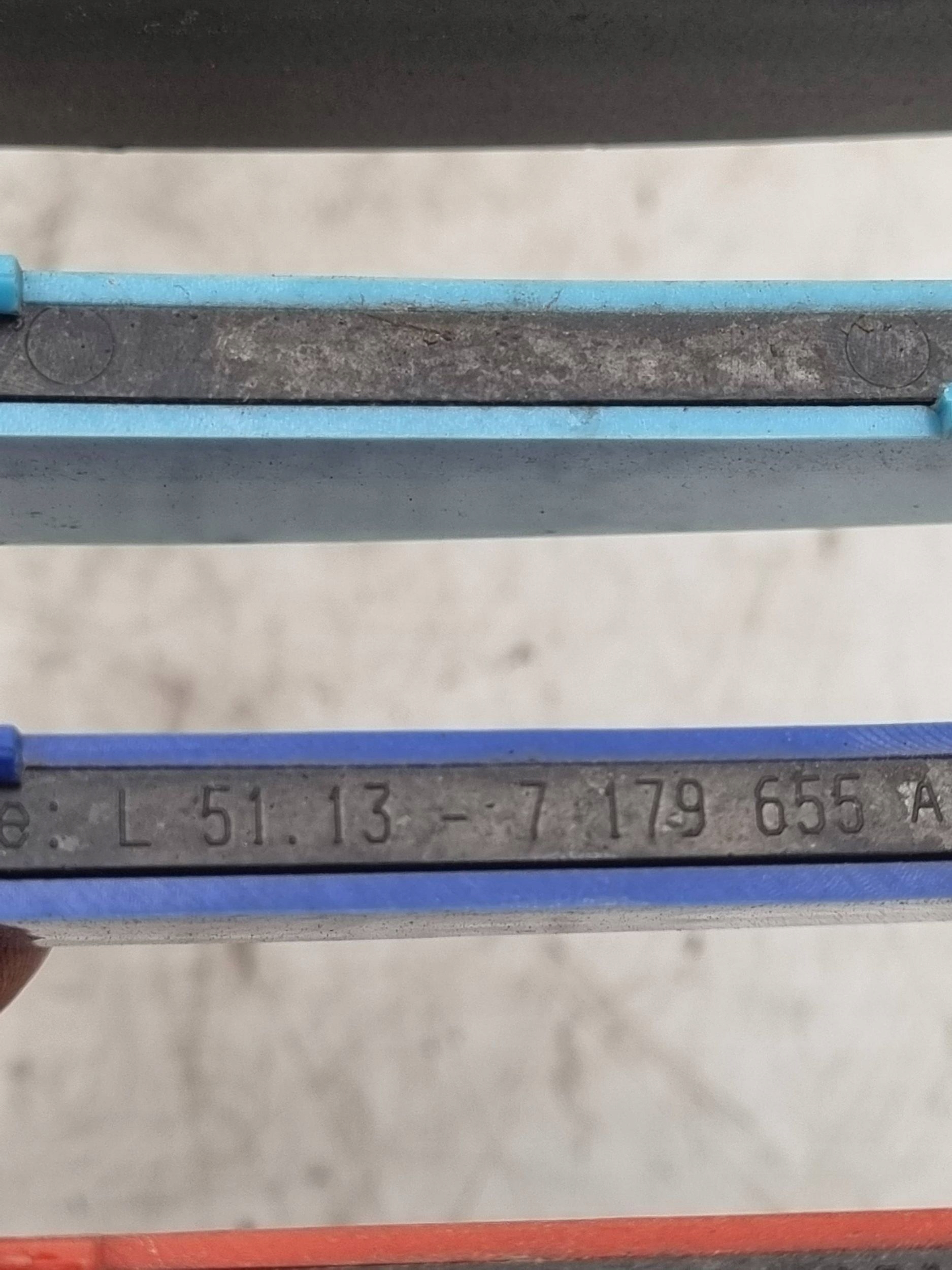 Nerki hűtőrács rács Komplet BMW E81 E82 E87 7166439 7179655 7166440 7179656